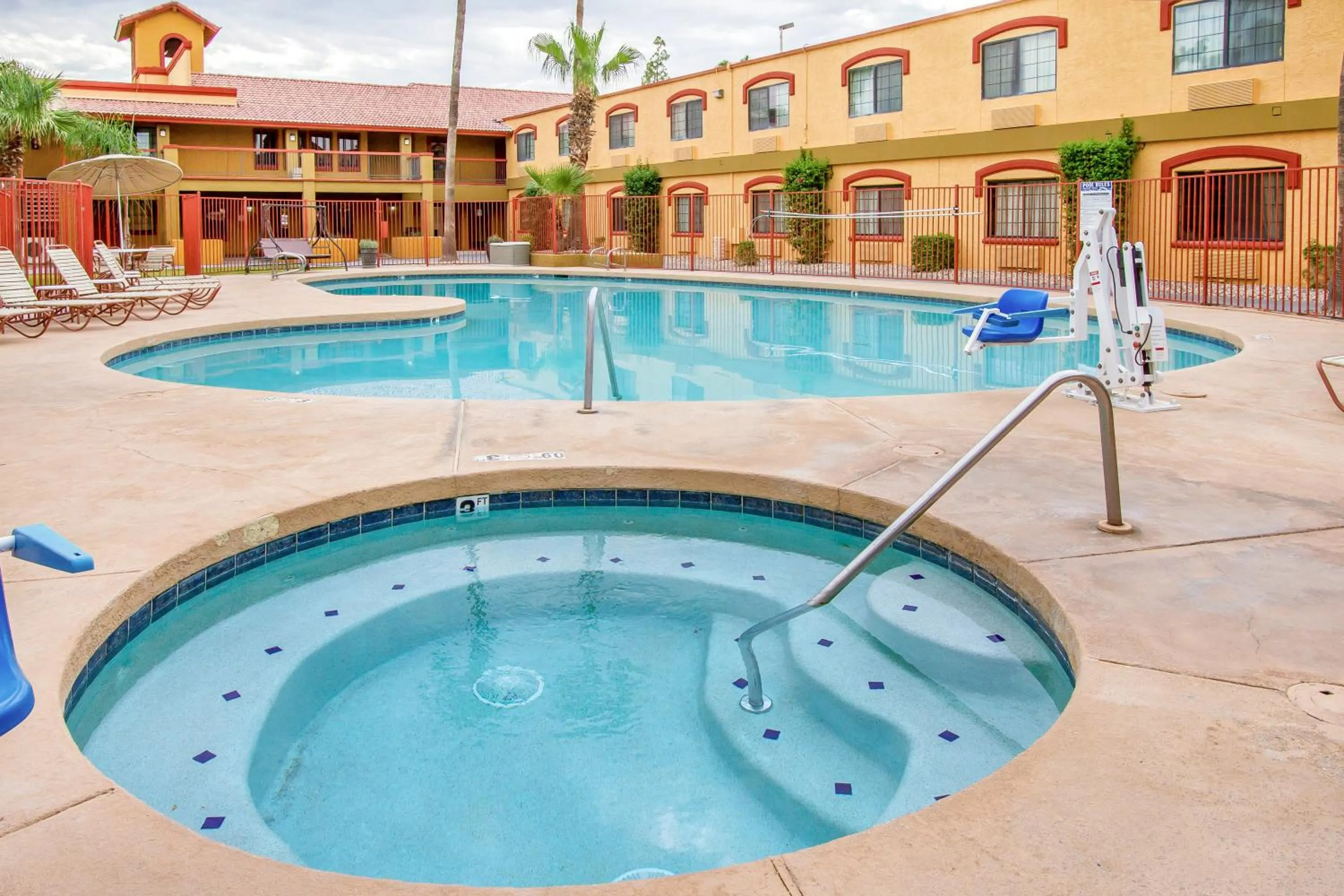 Property building in Quality Inn & Suites Goodyear - Phoenix West