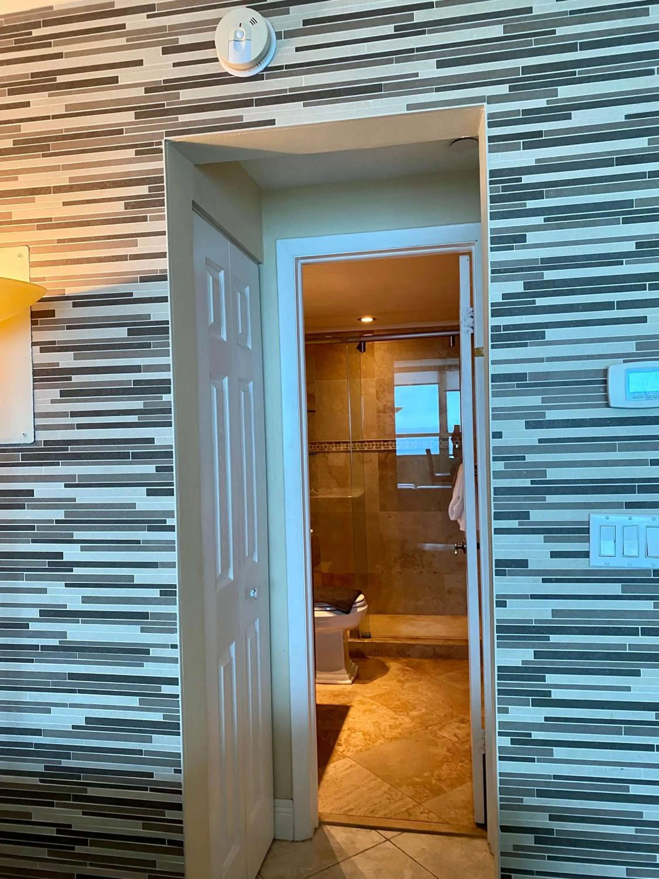 Bathroom in Castle Beach Resort Condo - Panoramic Large Penthouse or Deluxe 1 BR Direct Ocean View and beach access- Updated-Free parking-
