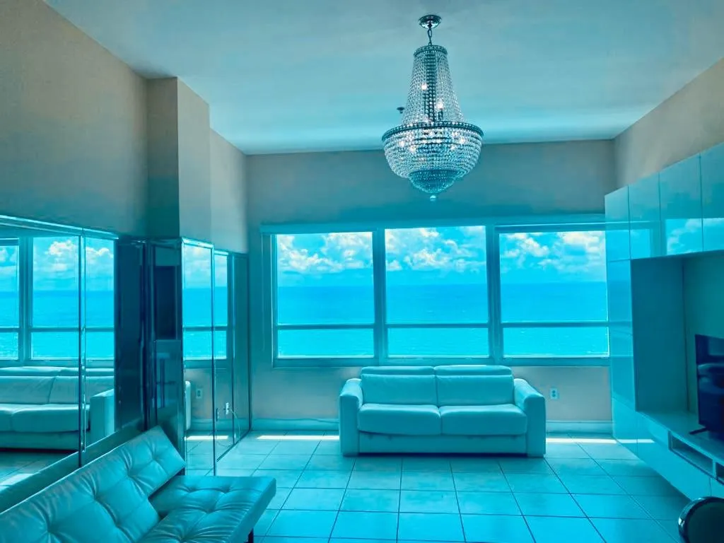 Penthouse Apartment in Castle Beach Resort Condo - Panoramic Large Penthouse or Deluxe 1 BR Direct Ocean View and beach access- Updated-Free parking-