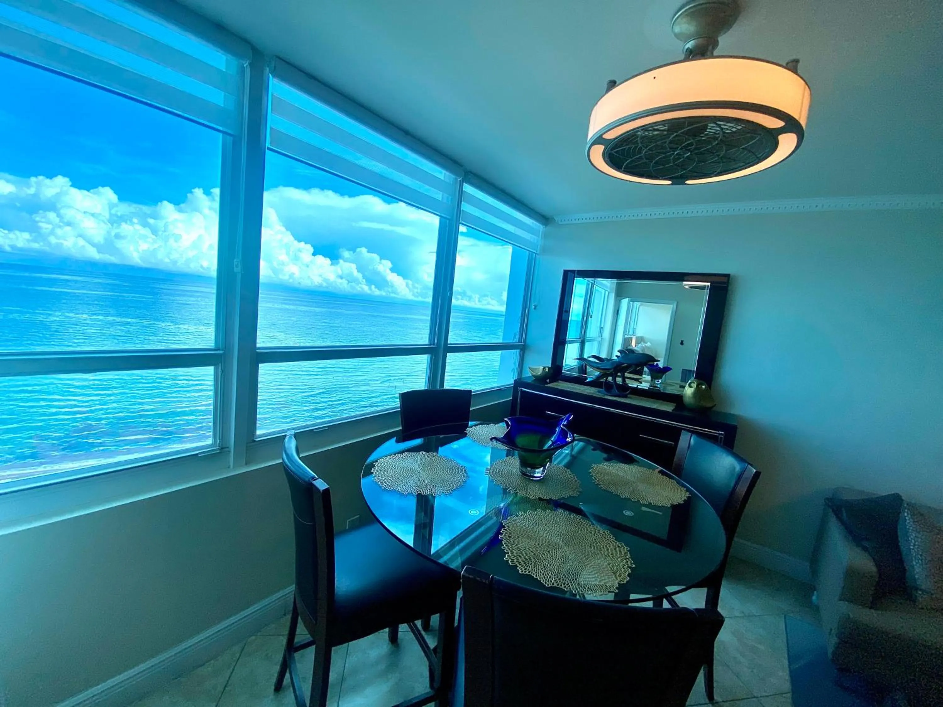 Castle Beach Resort Condo - Panoramic Large Penthouse or Deluxe 1 BR Direct Ocean View and beach access- Updated-Free parking-