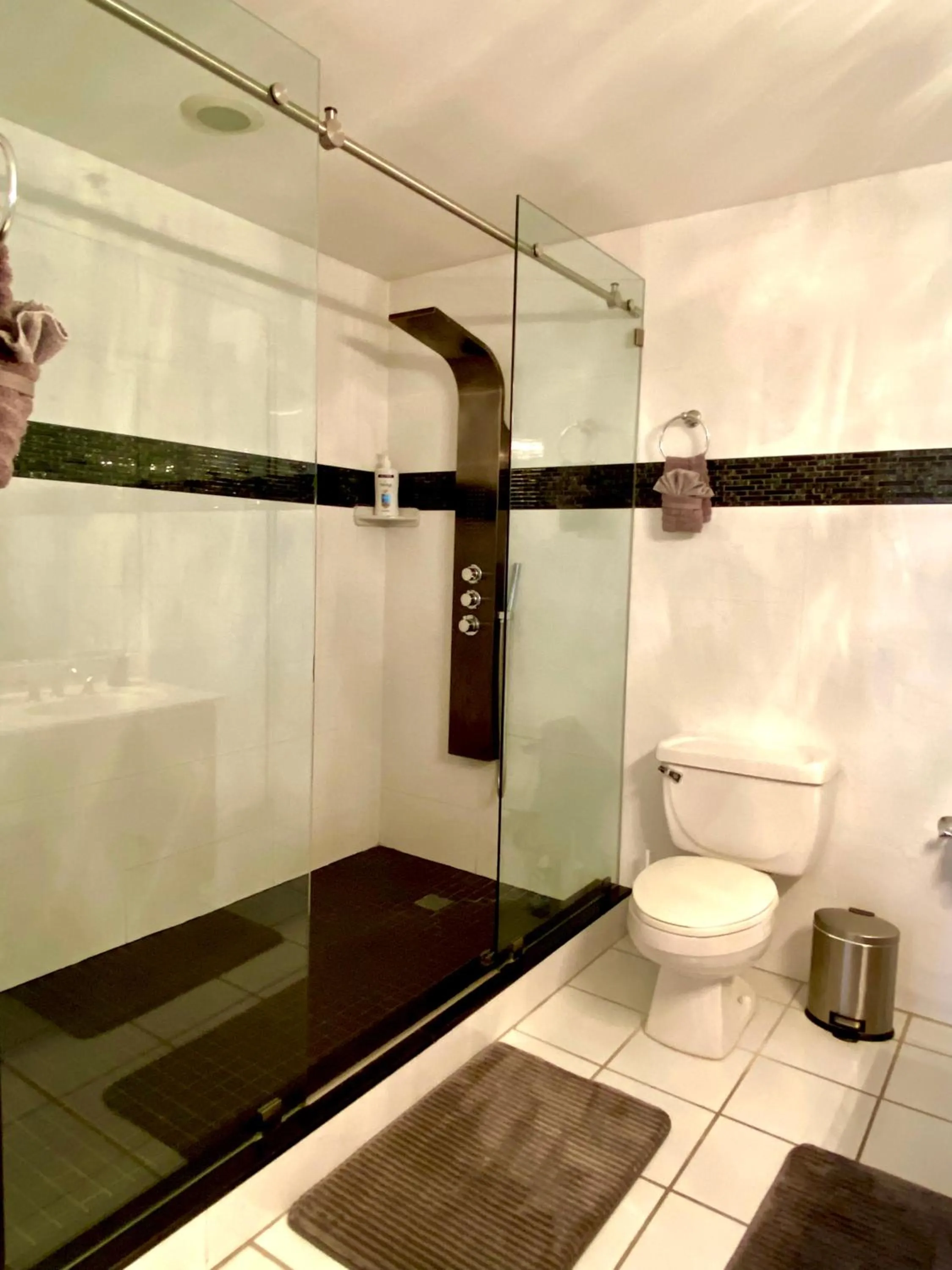 Shower in Castle Beach Resort Condo - Panoramic Large Penthouse or Deluxe 1 BR Direct Ocean View and beach access- Updated-Free parking-