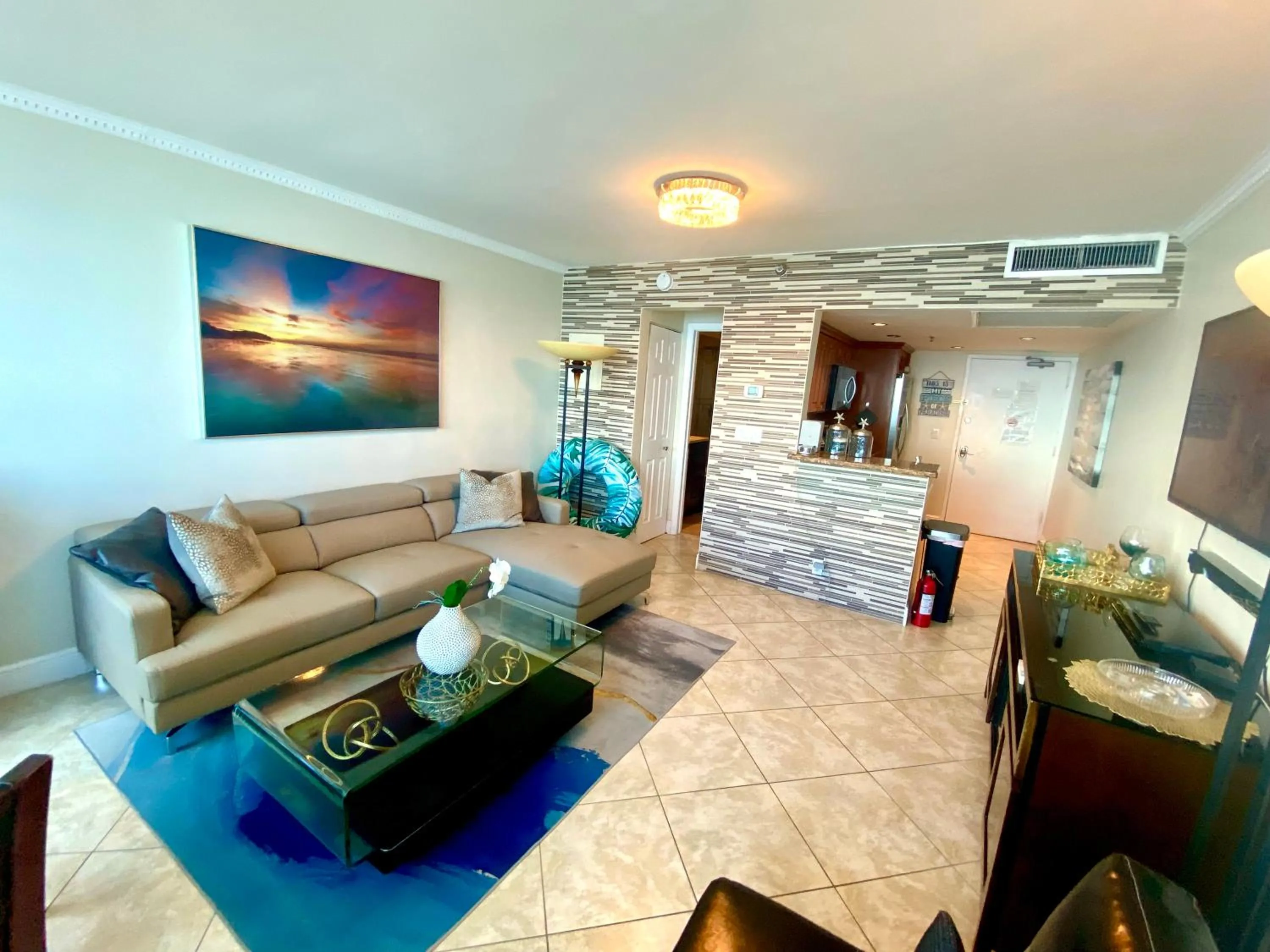 Living room in Castle Beach Resort Condo - Panoramic Large Penthouse or Deluxe 1 BR Direct Ocean View and beach access- Updated-Free parking-