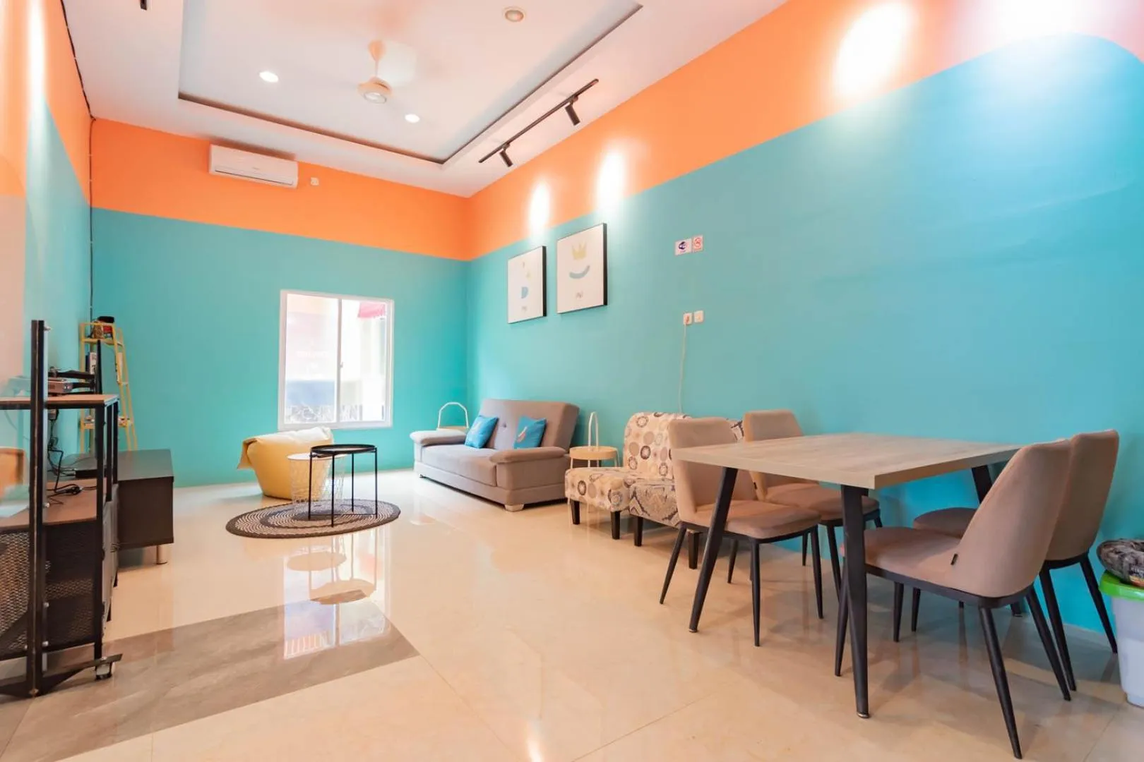 Lounge or bar in Sans Resort Parung Bogor