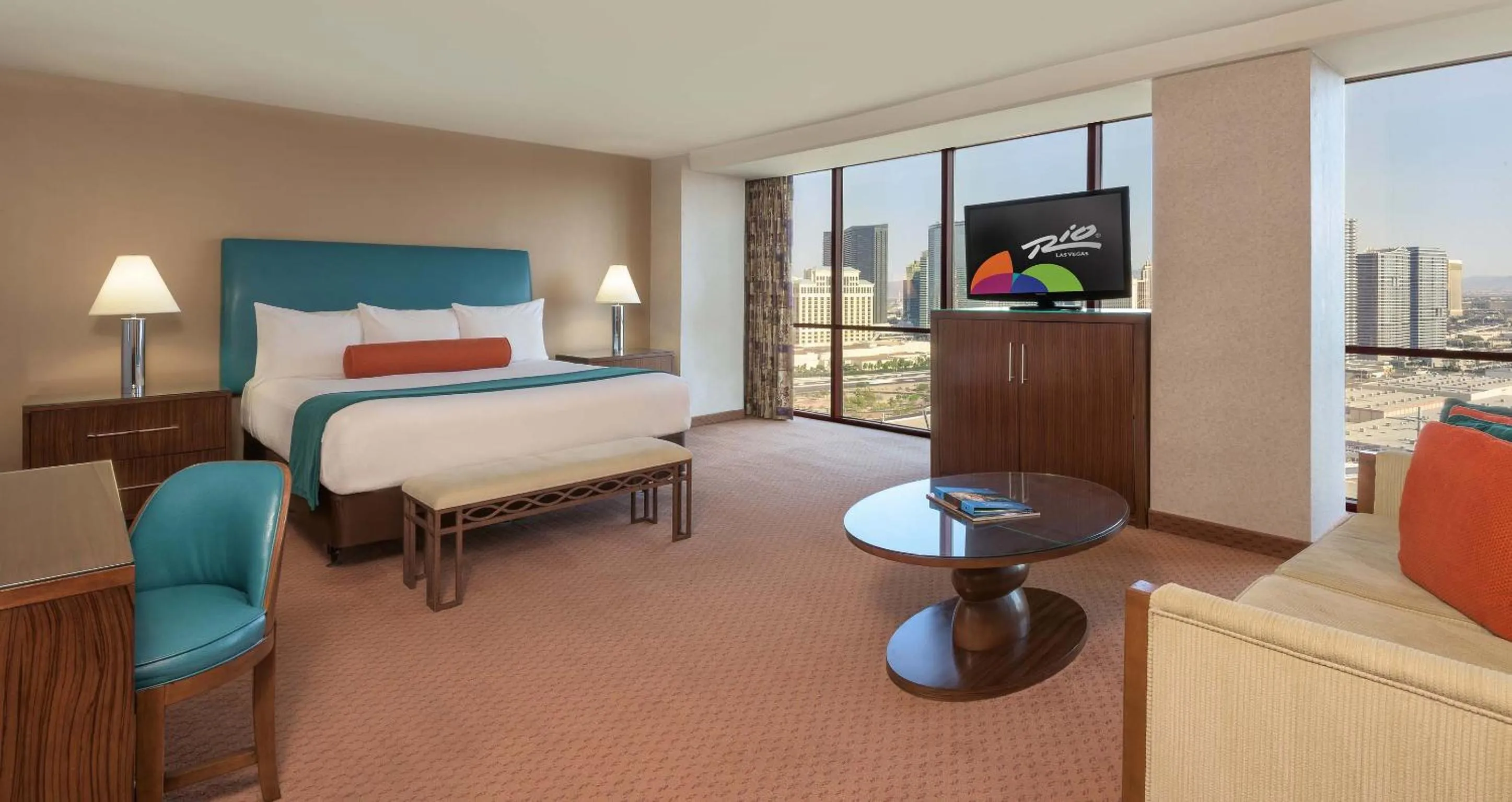TV and multimedia, Bed in Rio Hotel & Casino, a Destination by Hyatt Hotel