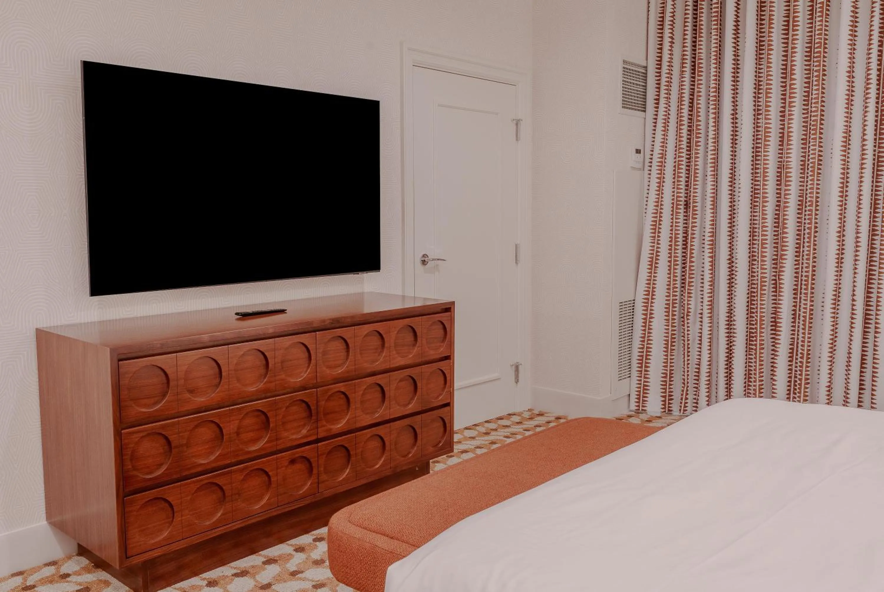 Photo of the whole room, Bed in Rio Hotel & Casino, a Destination by Hyatt Hotel