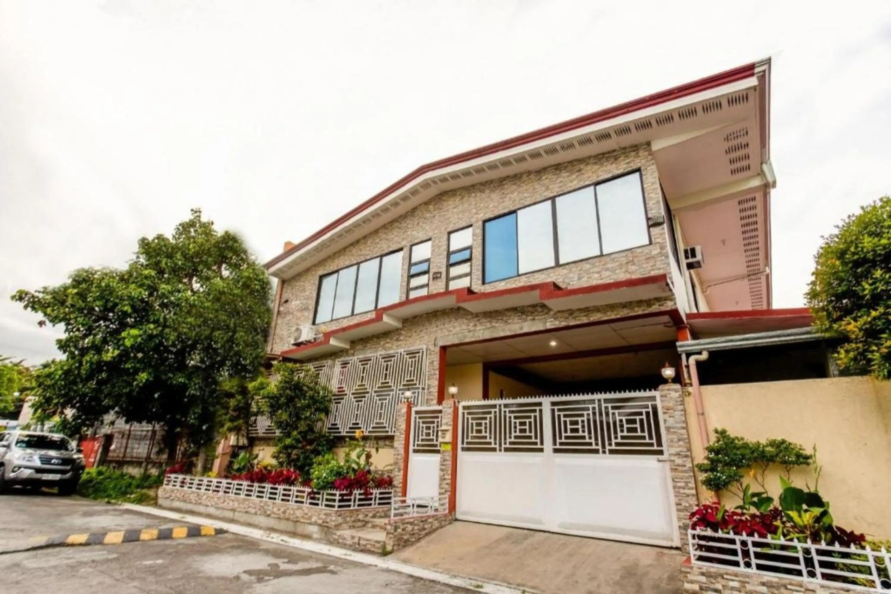 Property building in OYO 805 La Belladoza