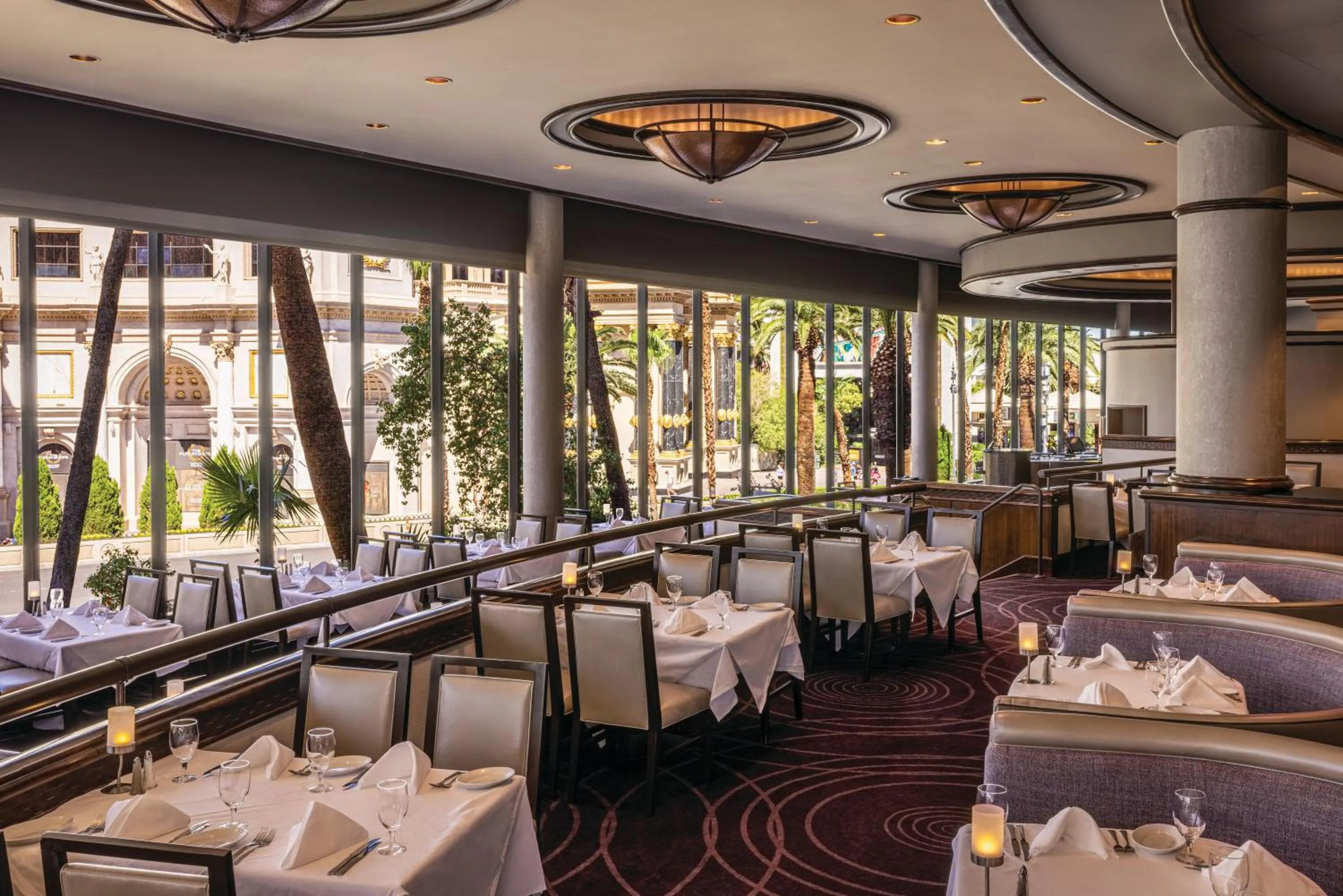Restaurant/places to eat in Harrah's Las Vegas, A Caesars Destination