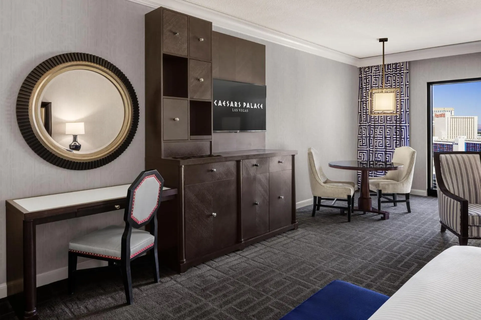 TV and multimedia, Bed in Caesars Palace Hotel & Casino