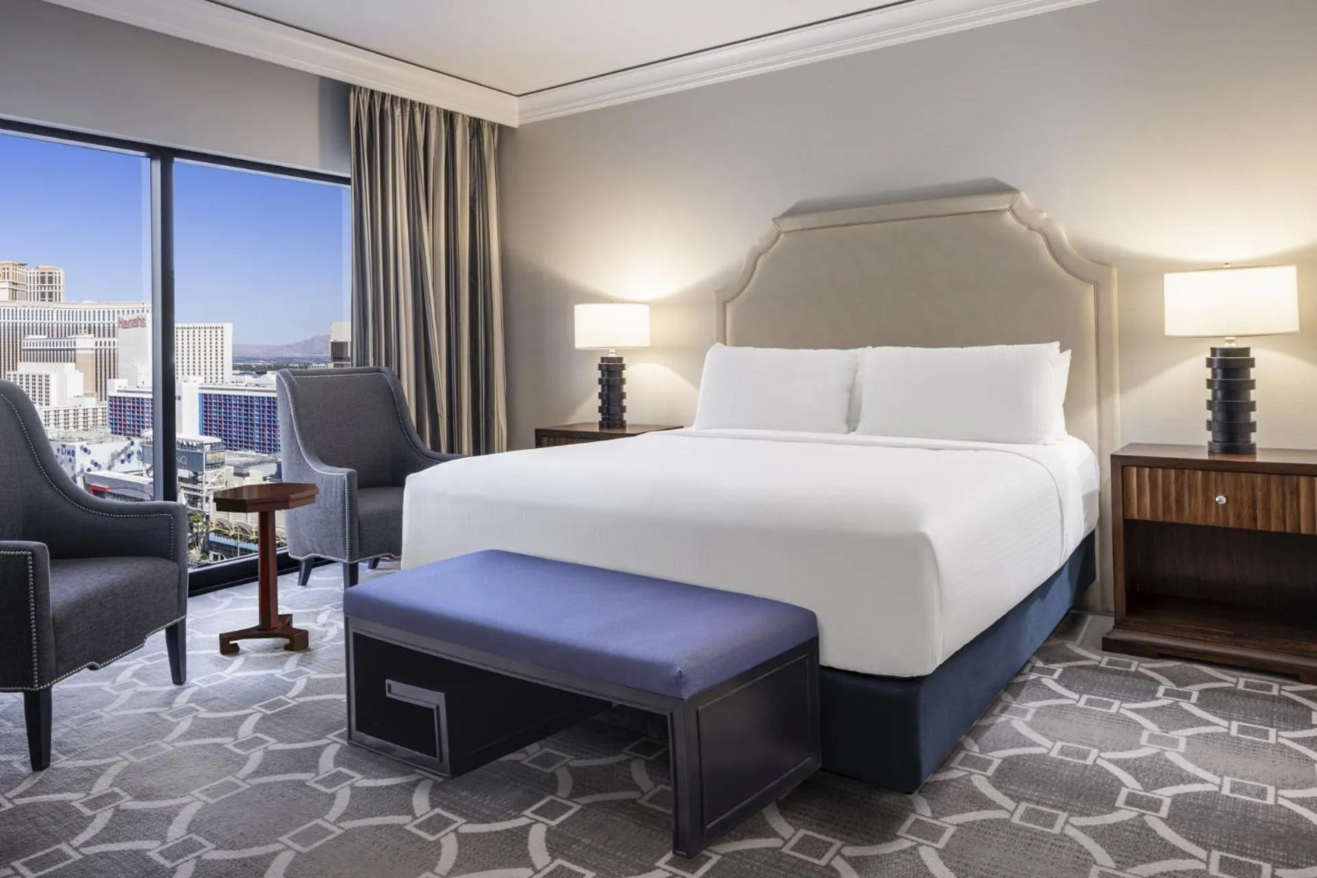 Bedroom, Bed in Caesars Palace Hotel & Casino