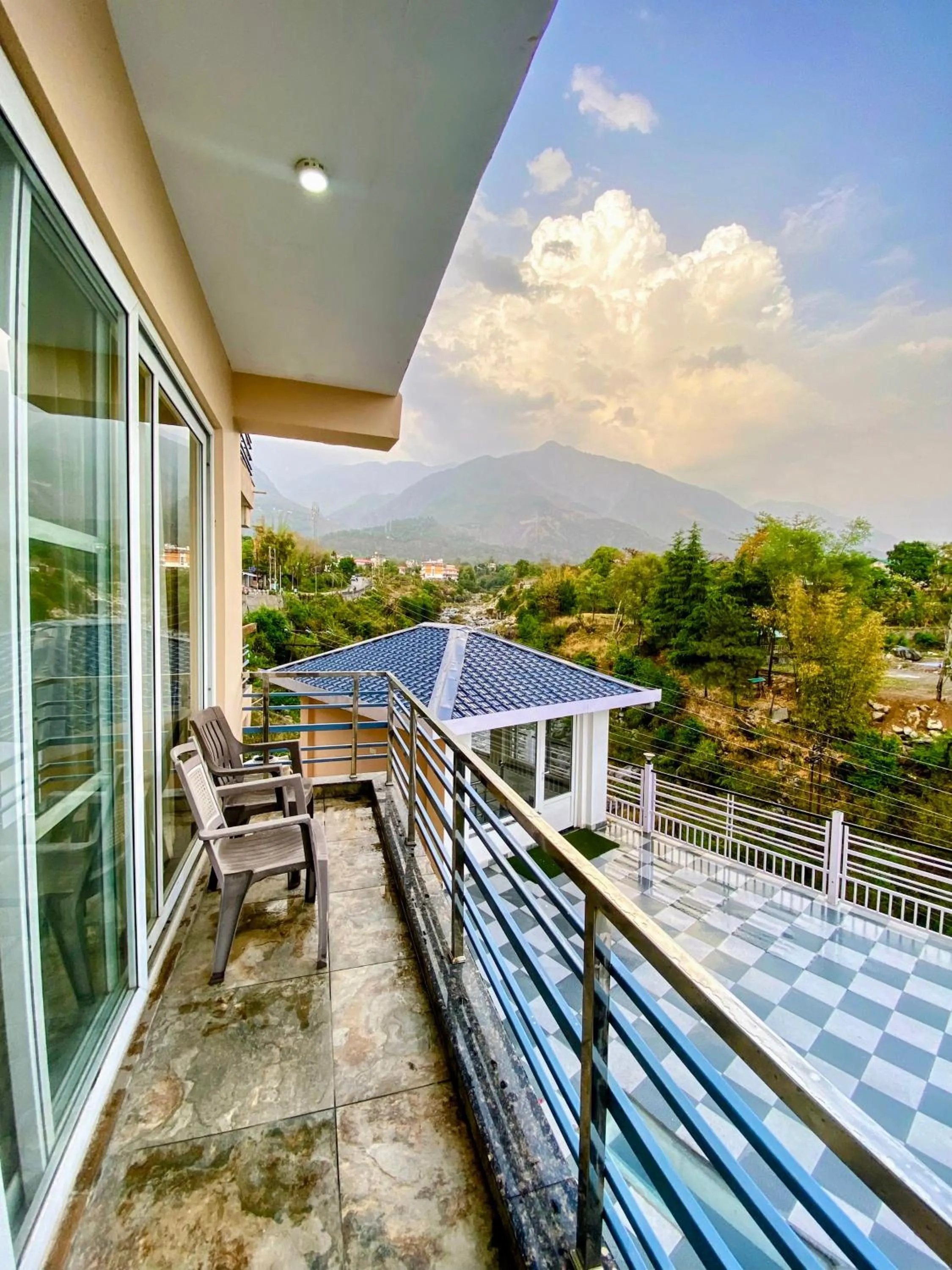 Balcony/Terrace in SERENE SUITES