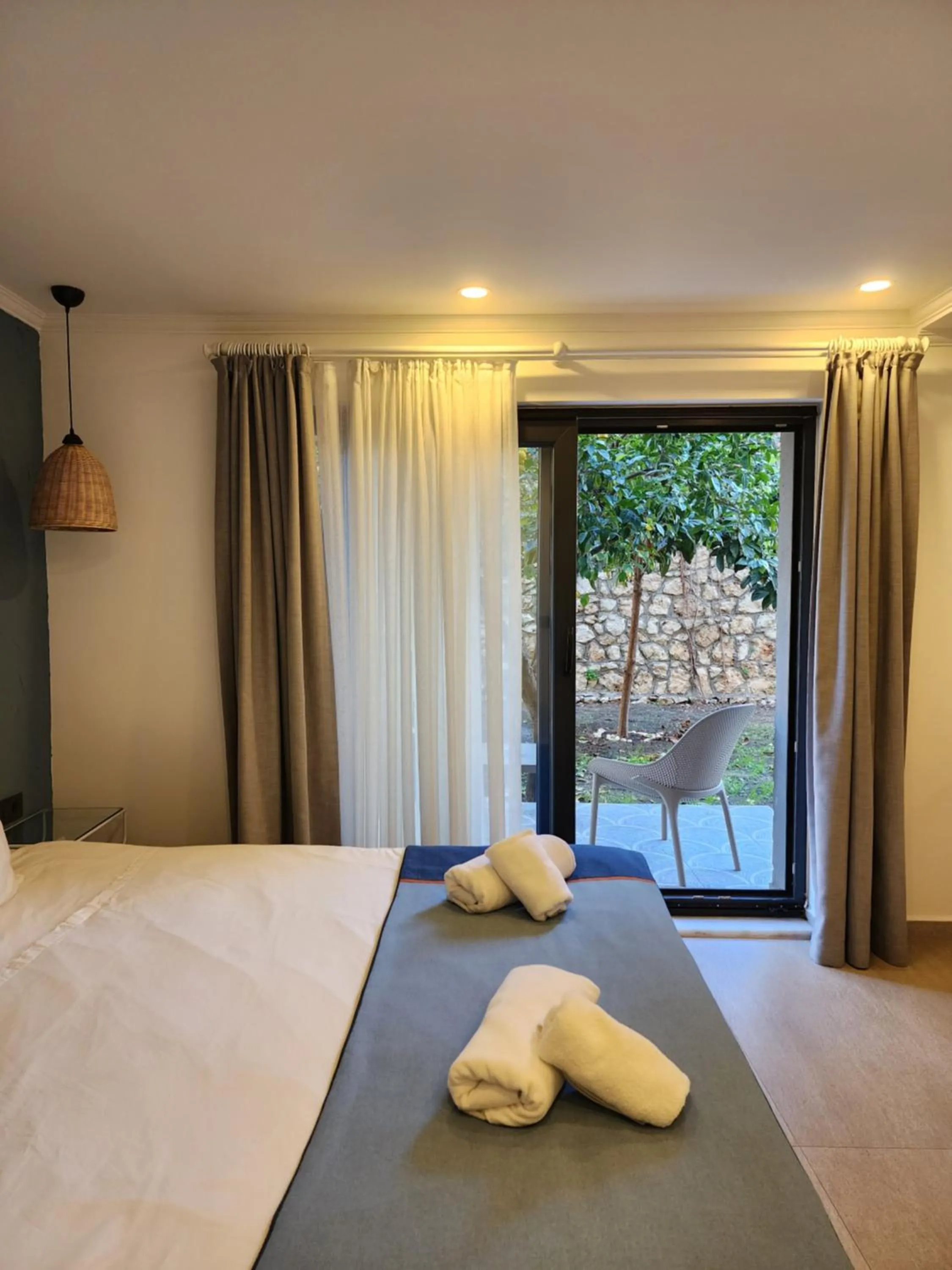 Bed in Park Hotel Rooms & Apart