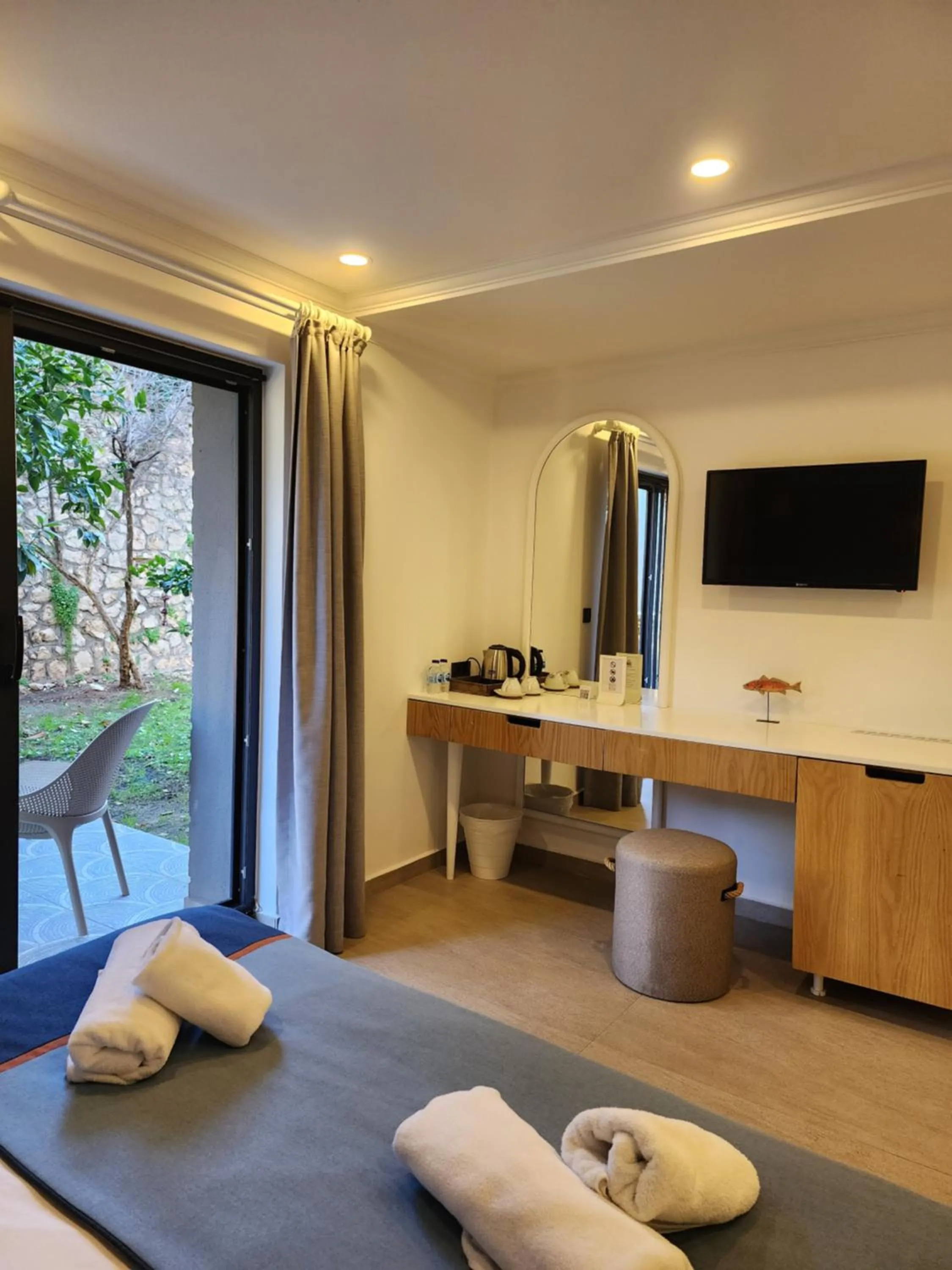 Bed in Park Hotel Rooms & Apart