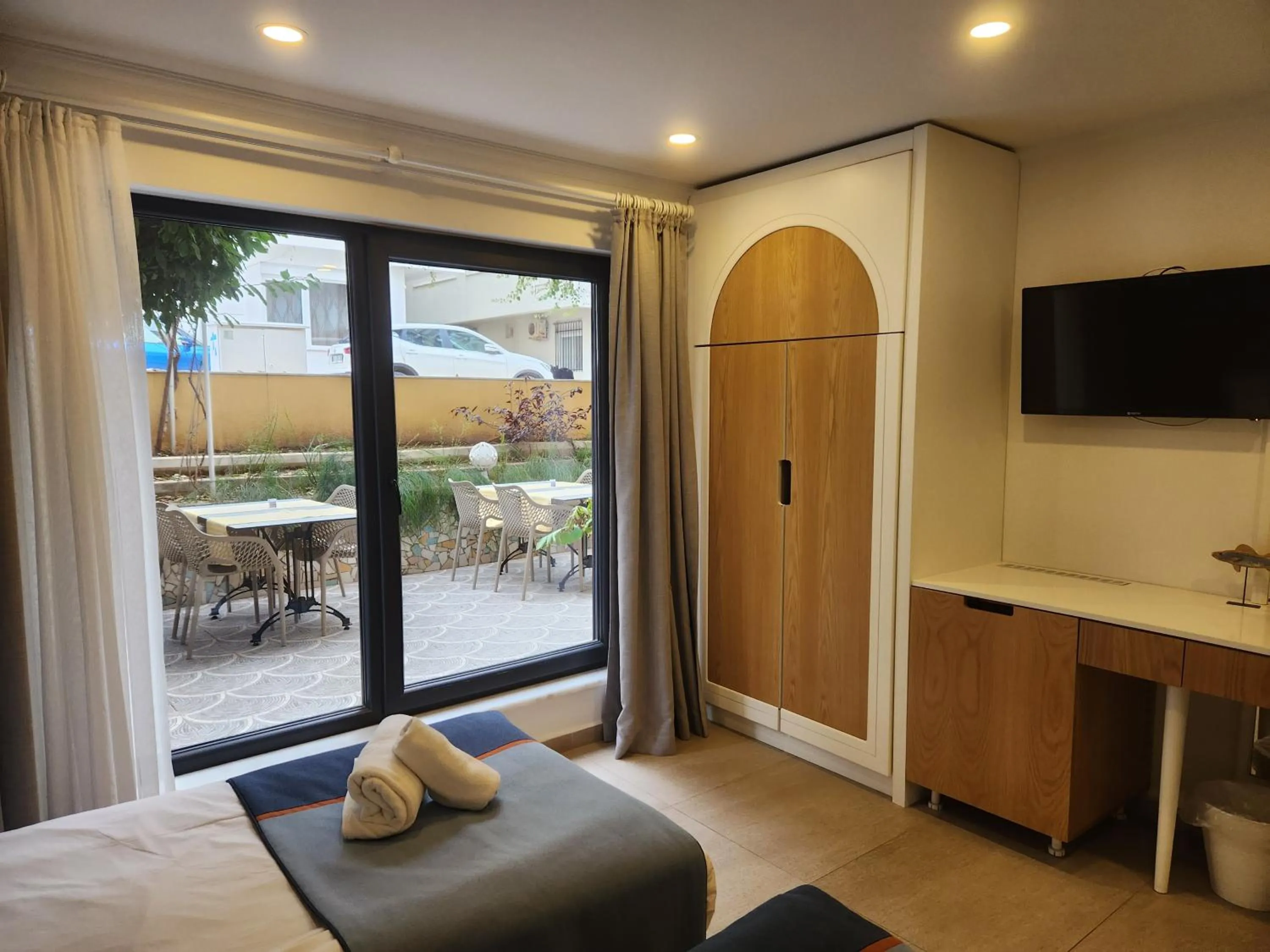 Bed in Park Hotel Rooms & Apart