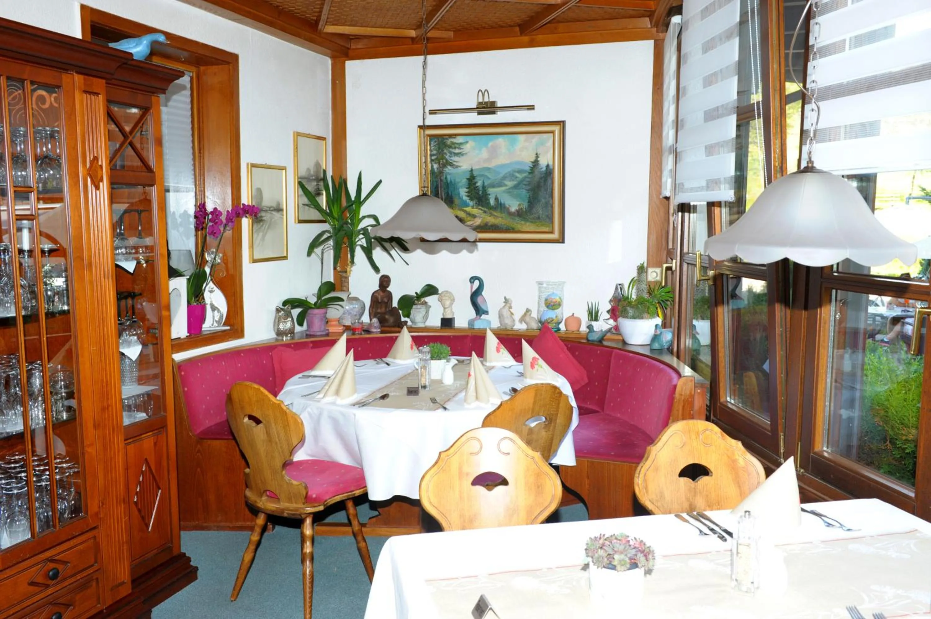 Restaurant/places to eat in Hotel Sarbacher