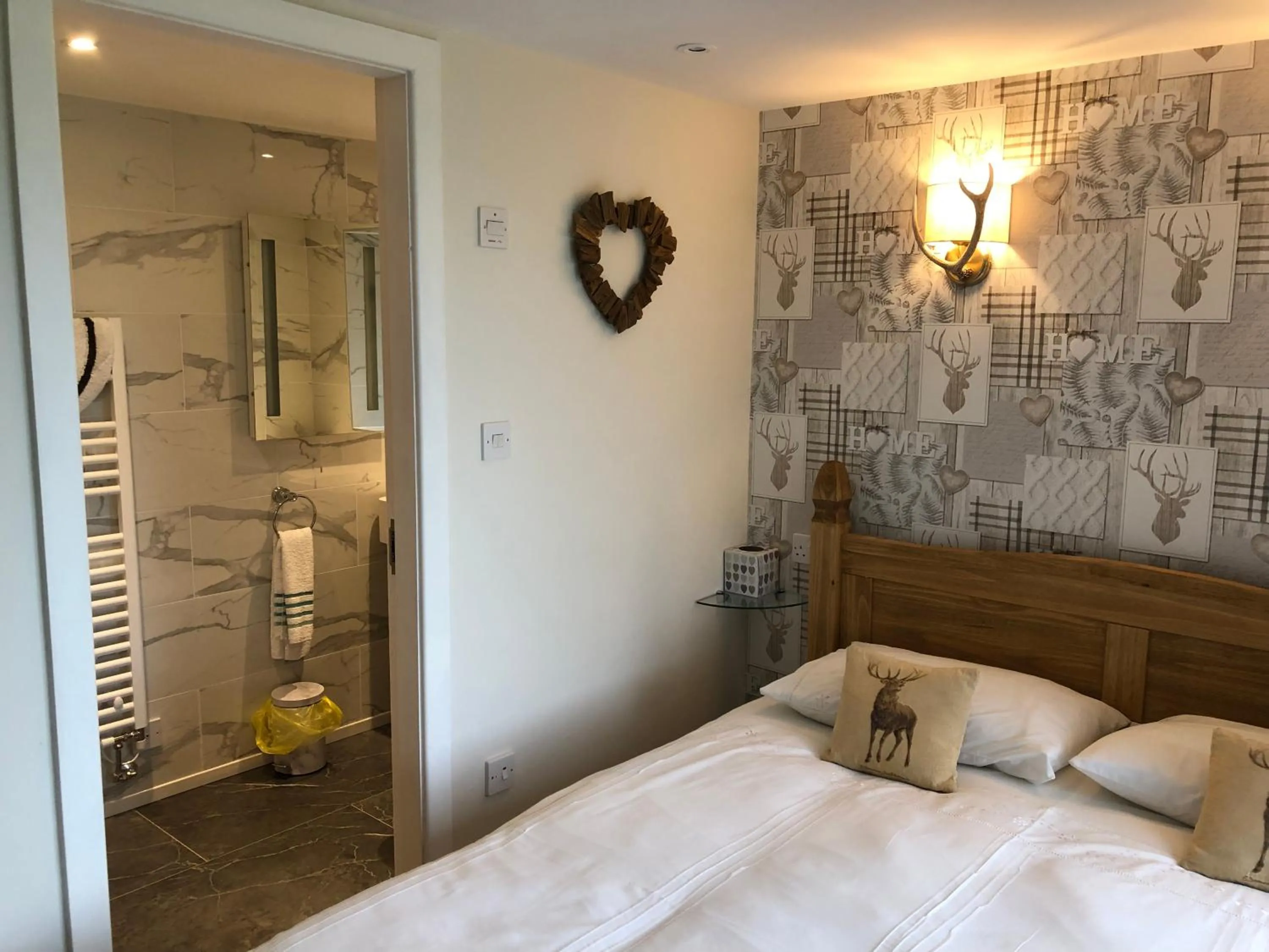 Bed in Picket Post House Accommodation