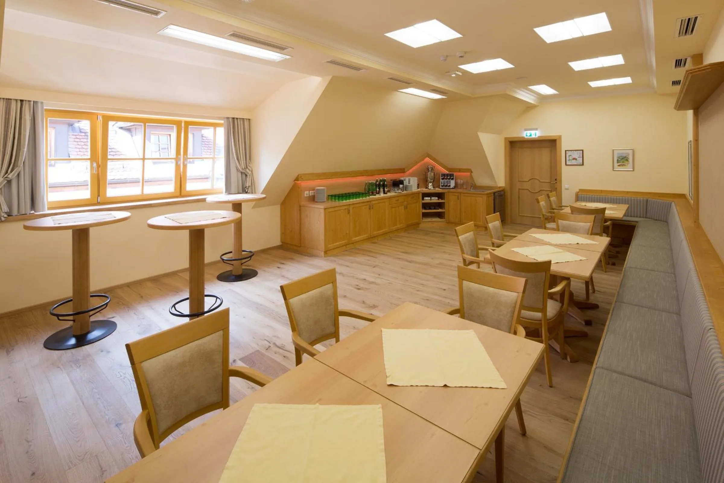 Restaurant/places to eat in Hotel Zum Schwarzen Bären