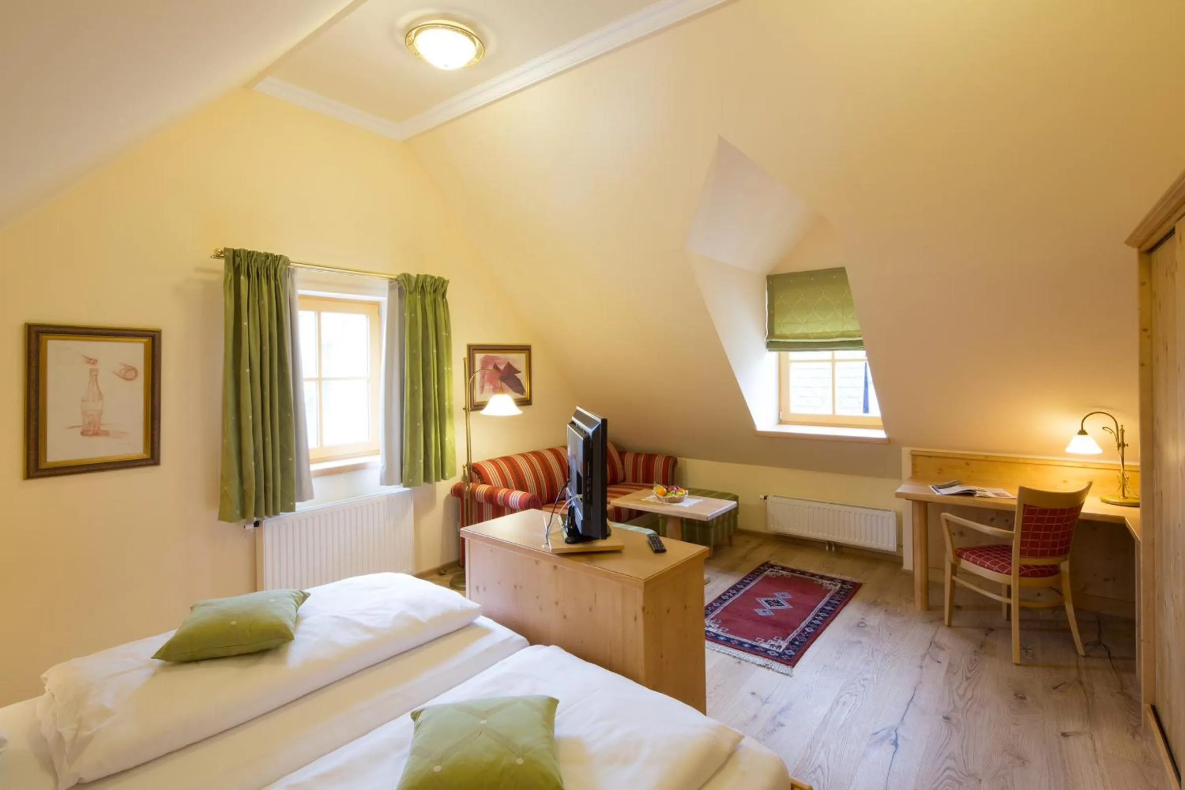 TV and multimedia, Bed in Hotel Zum Schwarzen Bären