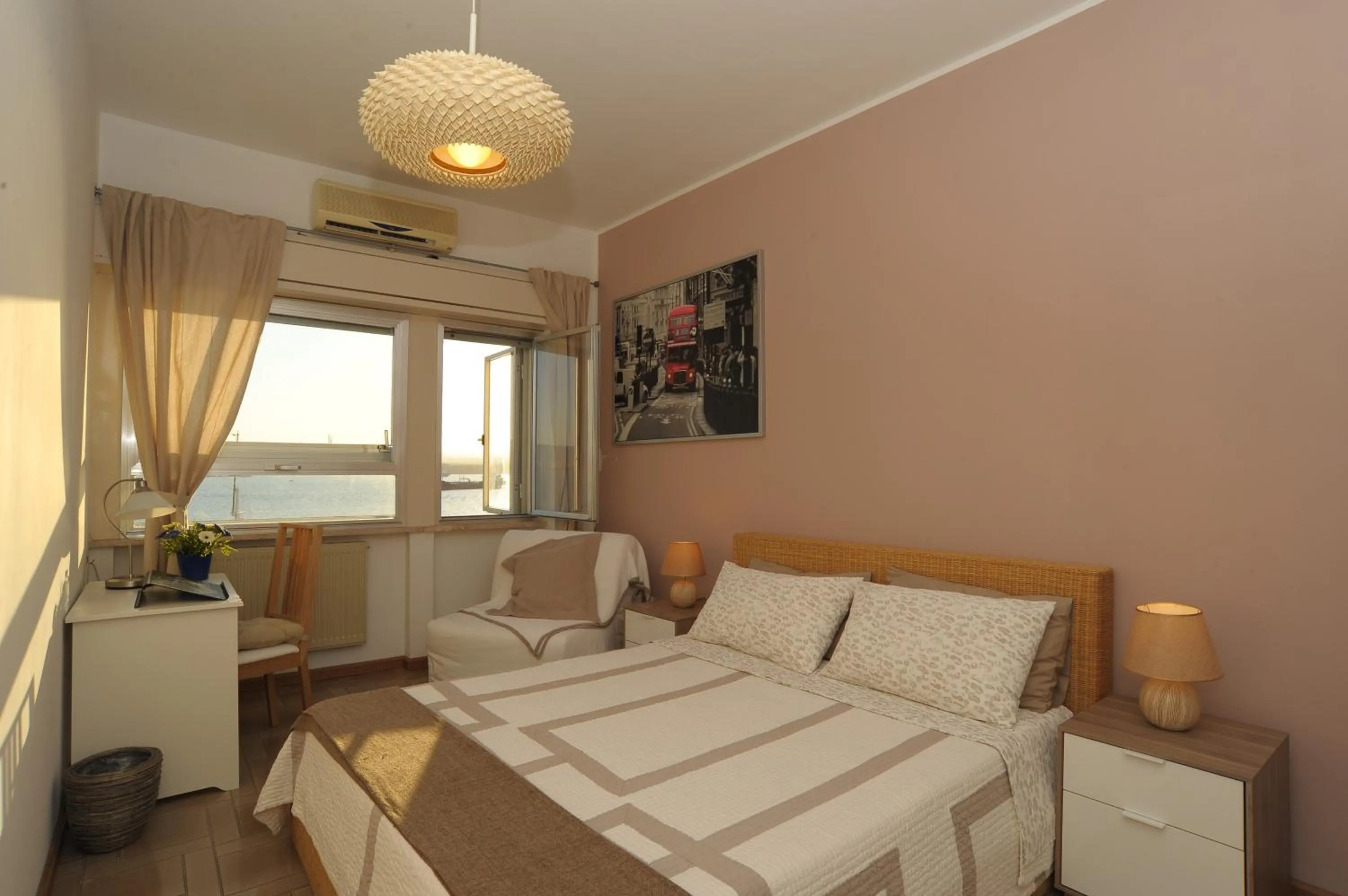 Bed in B&B Mare di Augusta La Finestra sul Porto