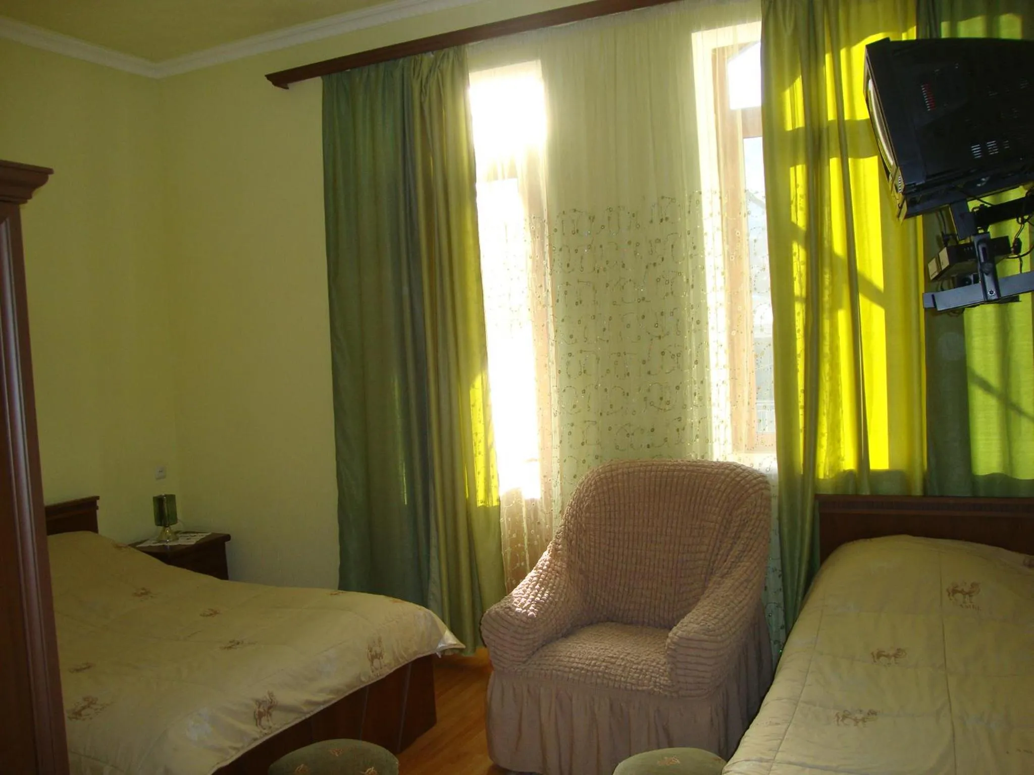 Twin Room in Hotel MIRA