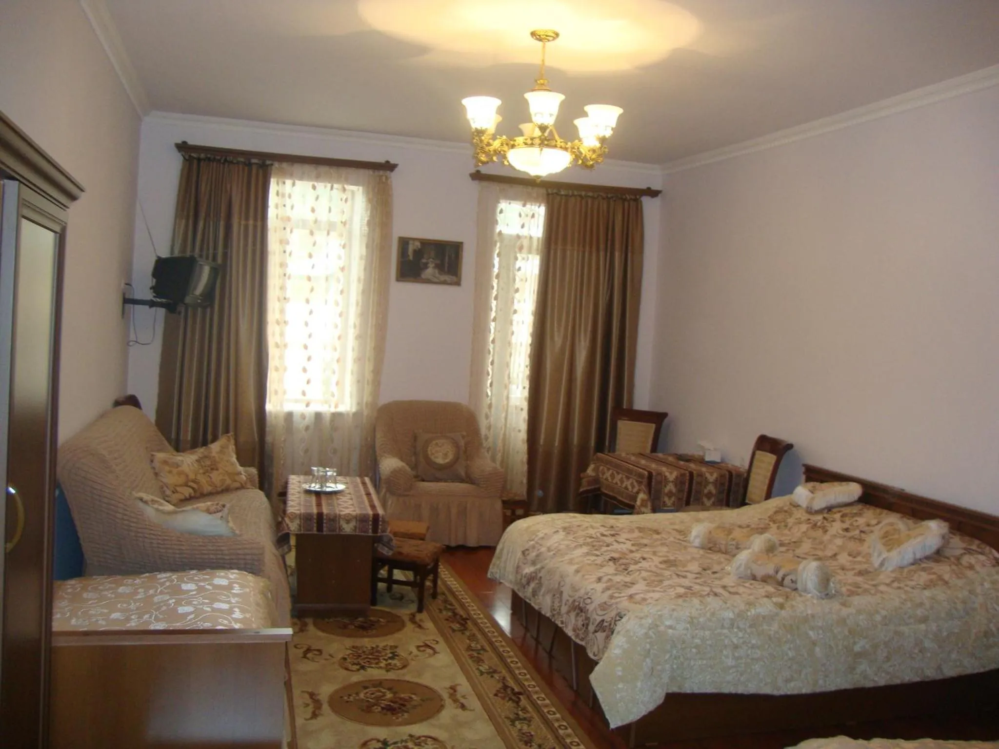 Luxury Quadruple Room in Hotel MIRA