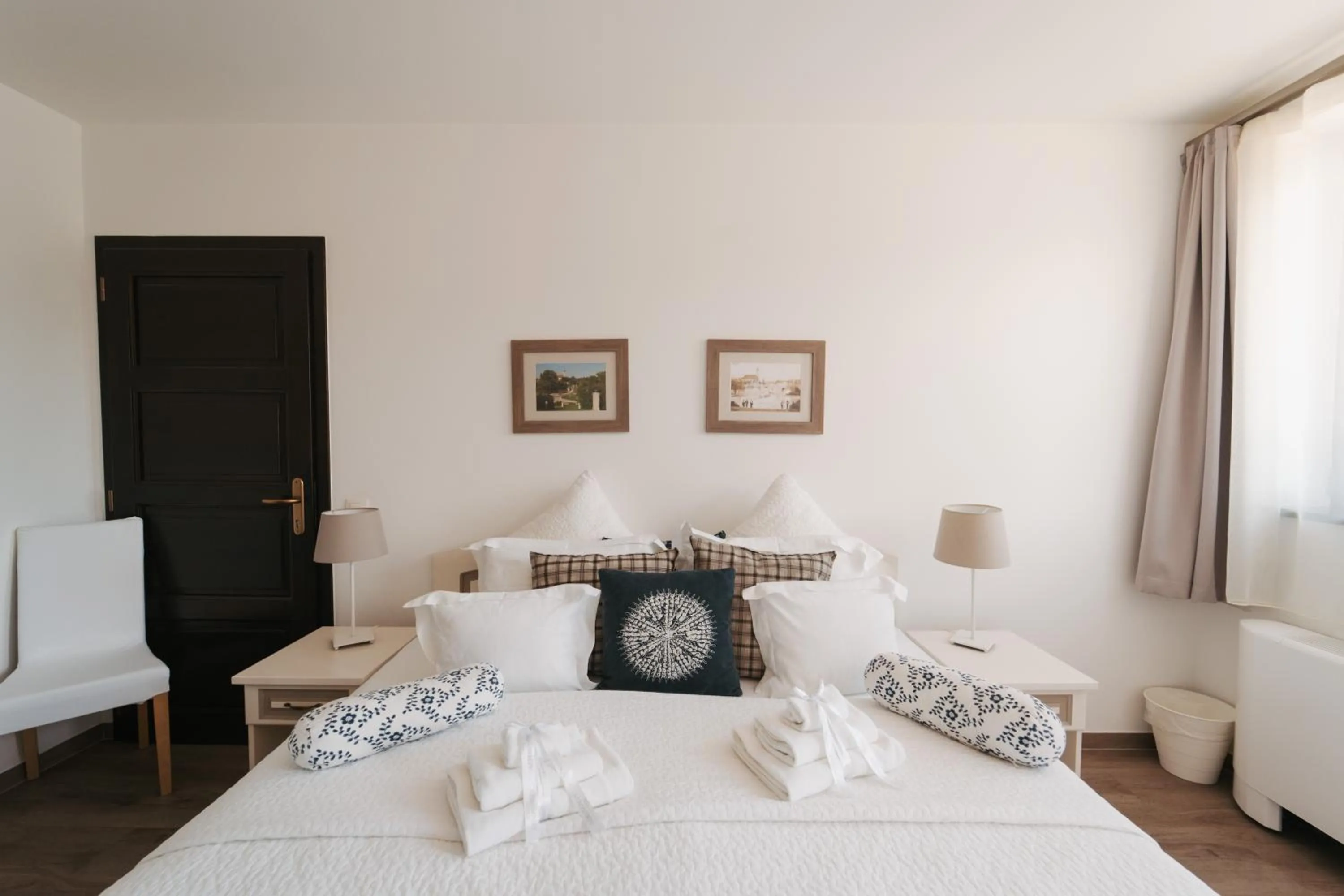 Rókusfalvy Borhotel és Fogadó