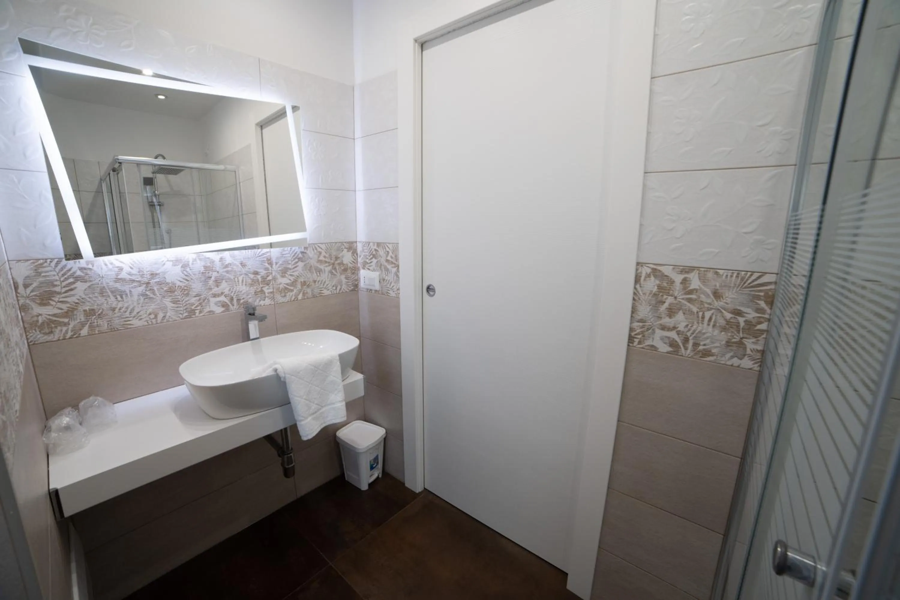 Other in B&B Jerocades