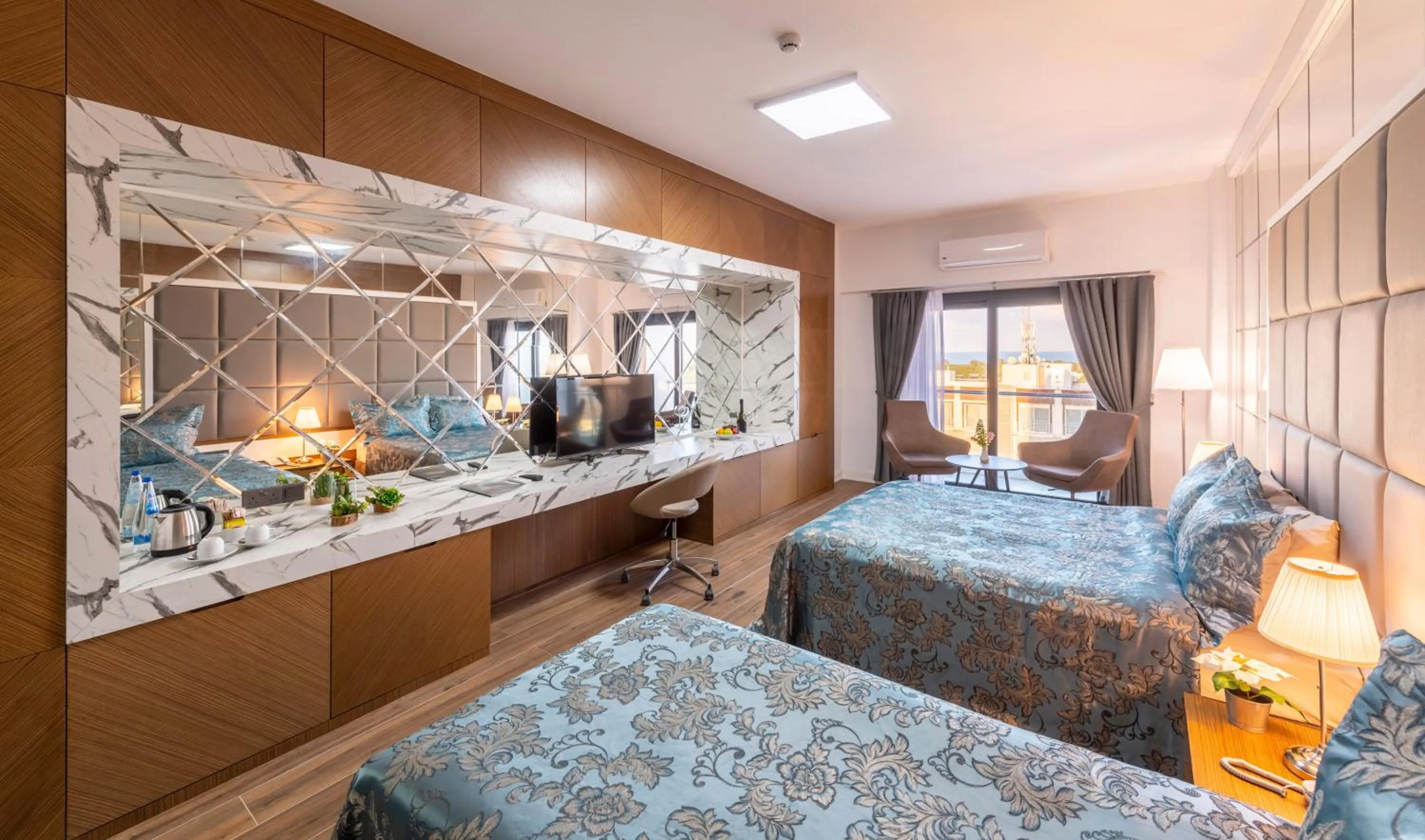 Bed in Novel Centre Point Hotel