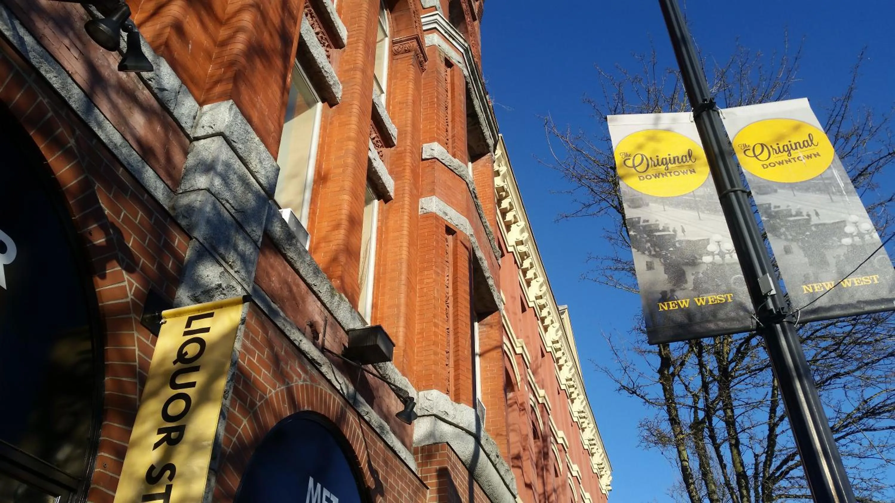 Property building in The Met Hotel