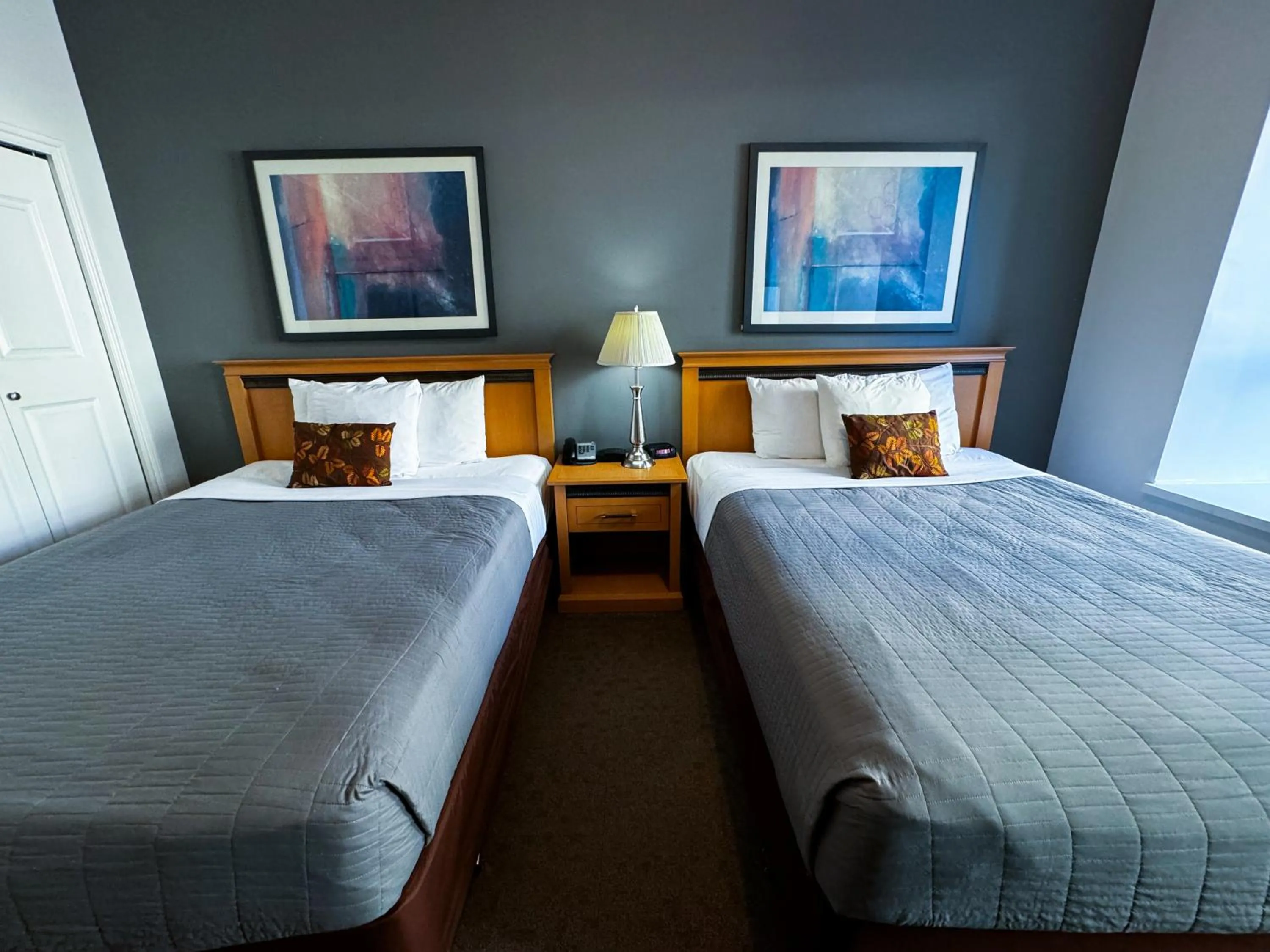 Bed in The Met Hotel