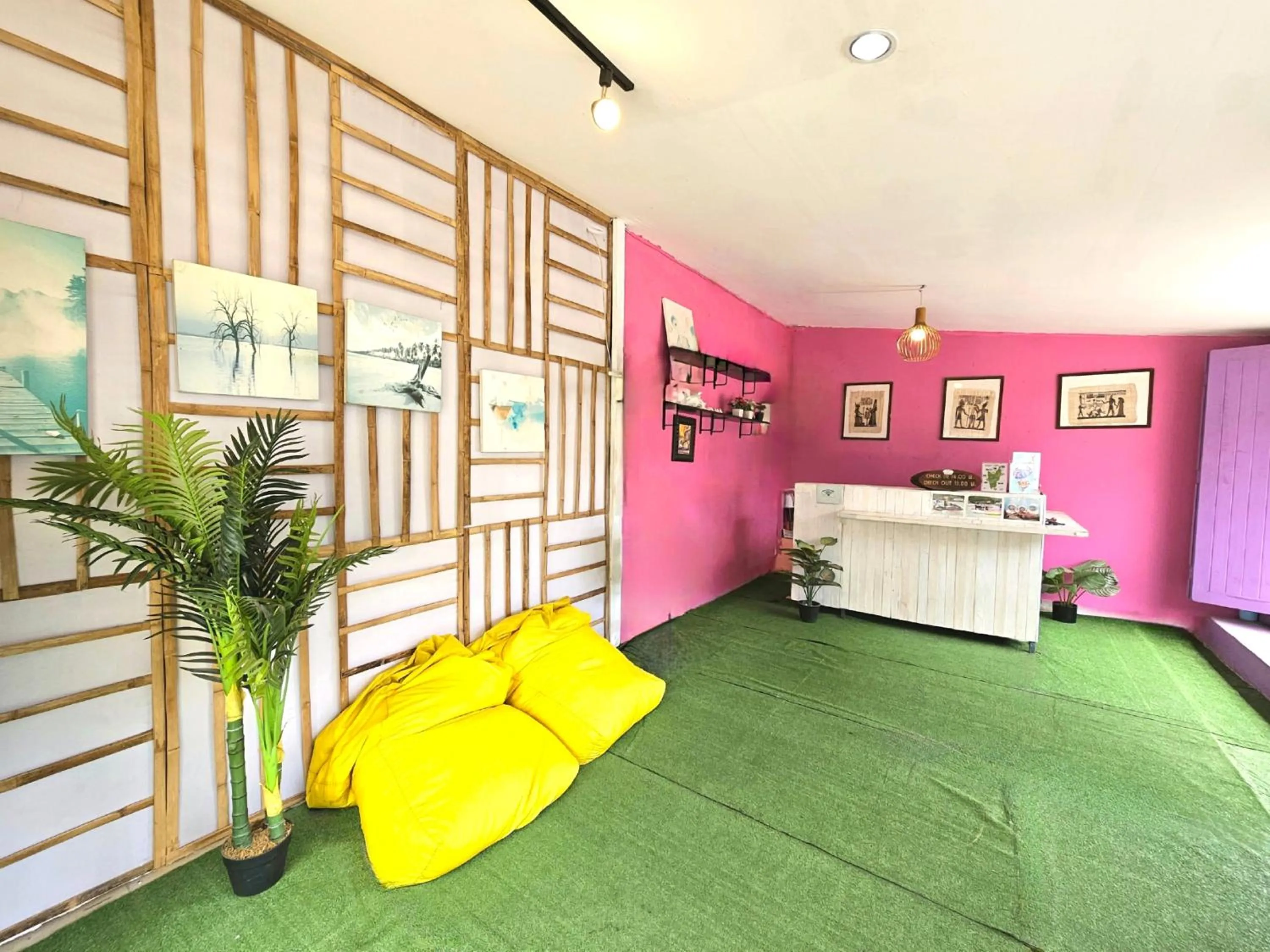 Lobby or reception in Baan I Taley On Sea Koh Larn