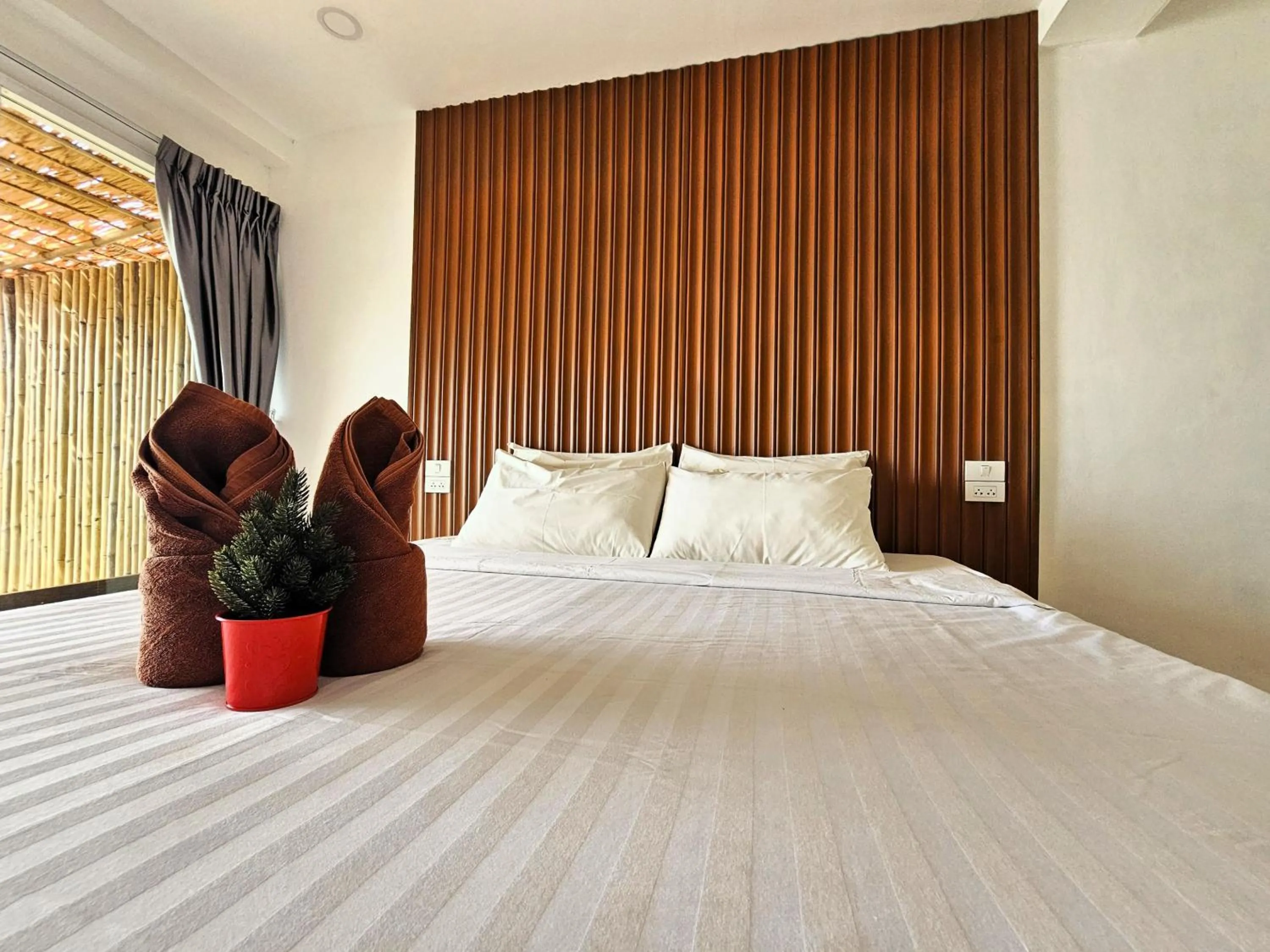 Bed in Baan I Taley On Sea Koh Larn