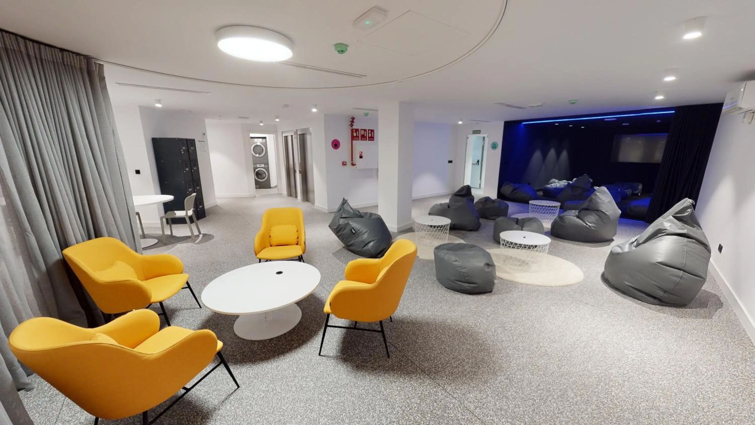 Communal lounge/ TV room in Residencia Universitaria Resa Málaga Centro