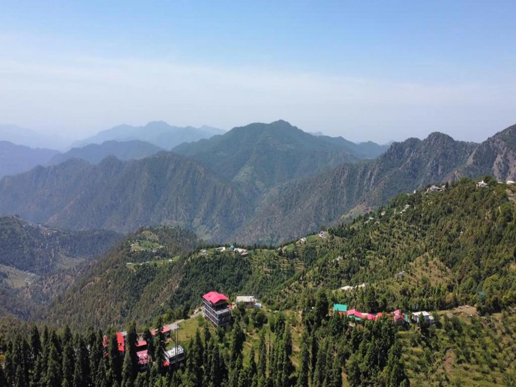 Natural landscape in LA Riqueza Kanatal - Mountain View Rooms - Best Location - Amazing Food - Close to Jungle Safari & Adventure Activities