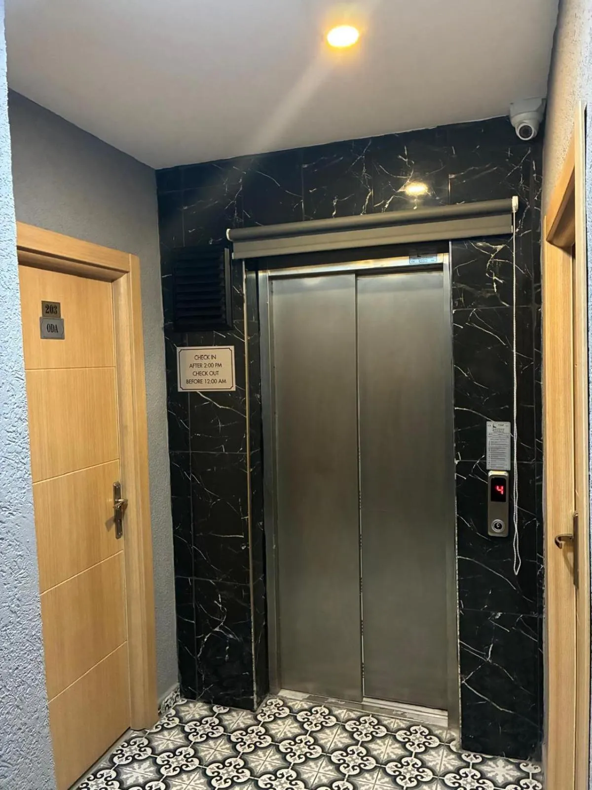 Shower in Grey House Apartments & Suites Istanbul