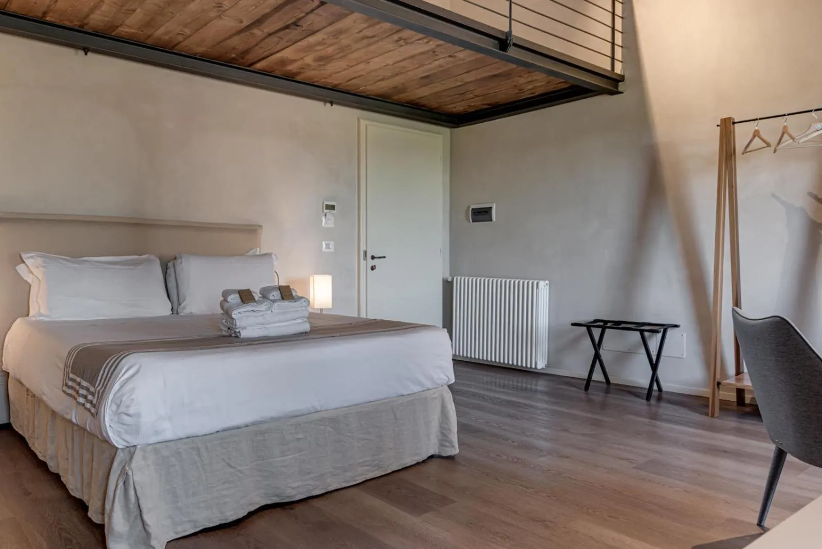 Bedroom, Bed in b&b BORGO CAPITANO COLLECTION Albergo diffuso - Centro Storico