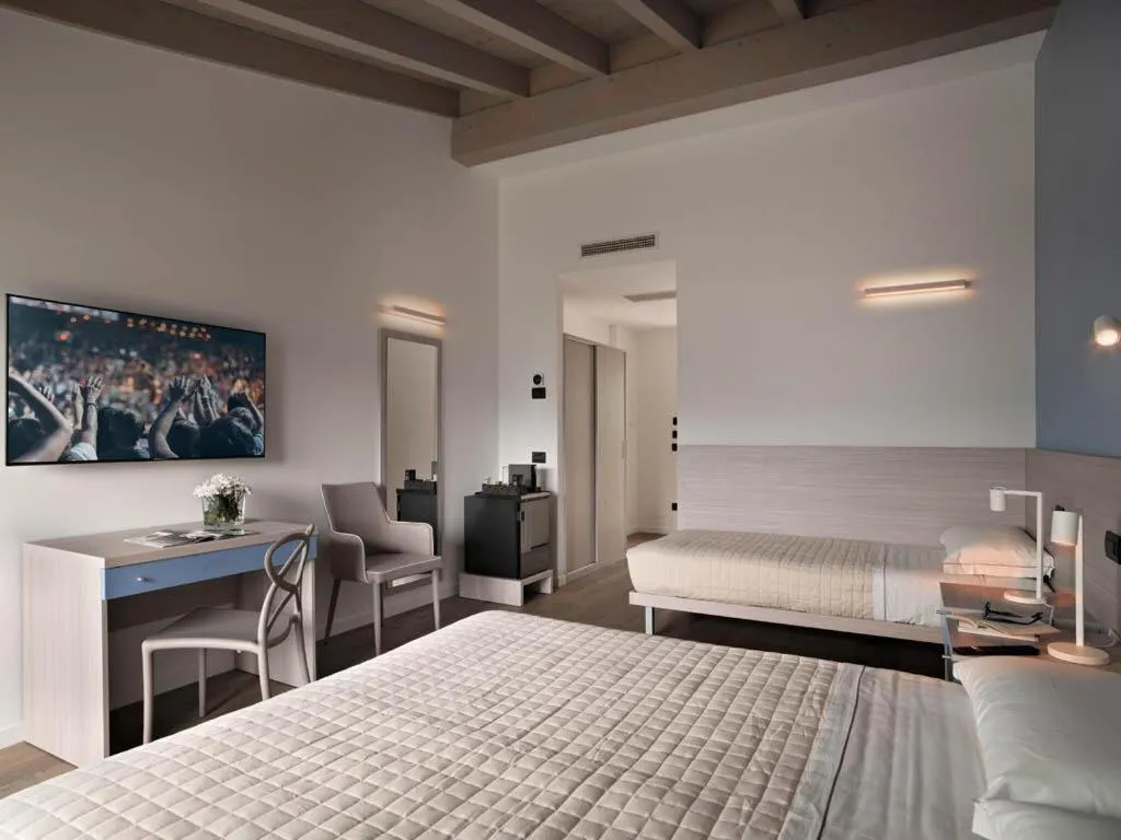 Bed in Residence Caffè Maya