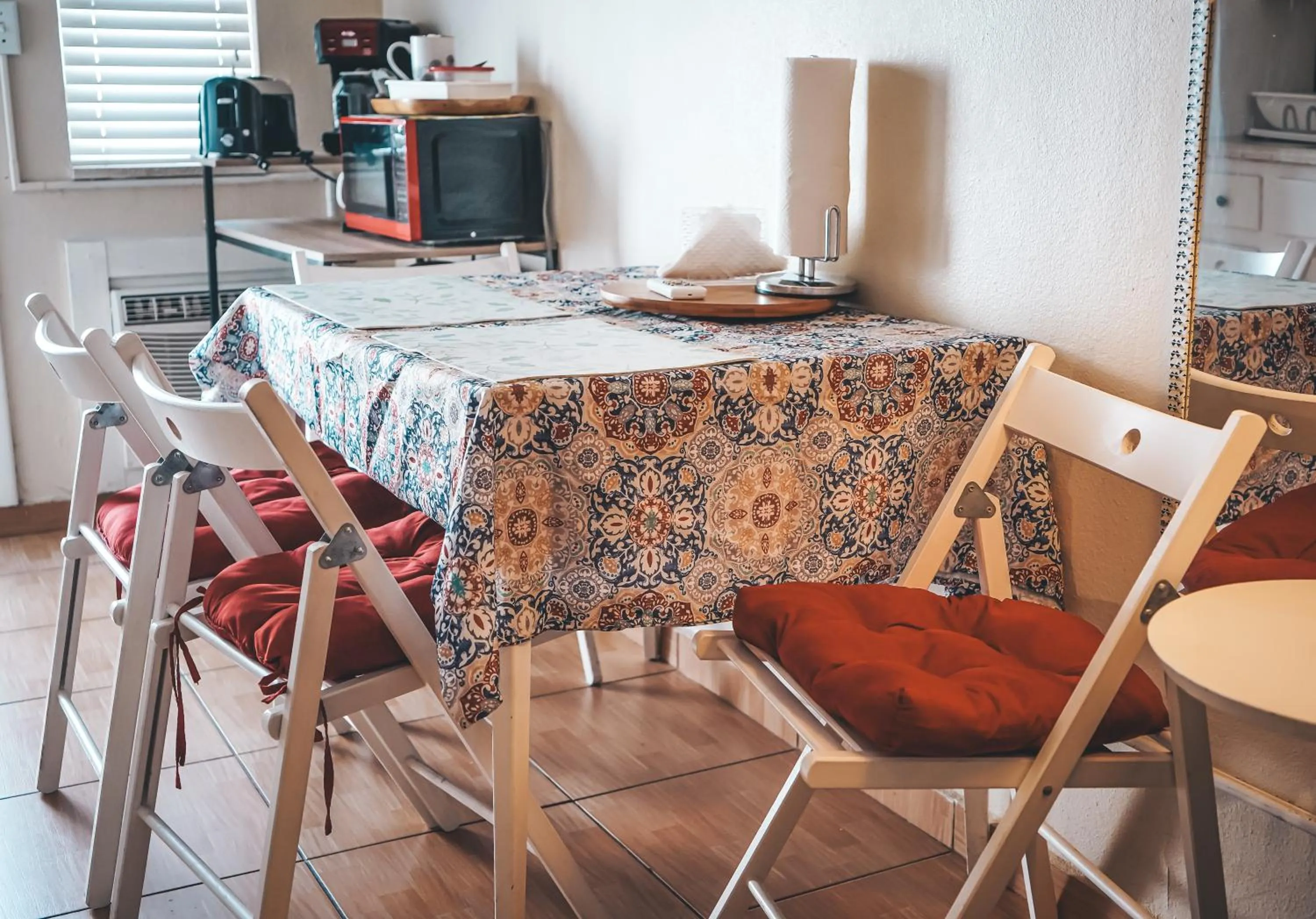 Kitchen or kitchenette in Hollywood Light Haven Lodge