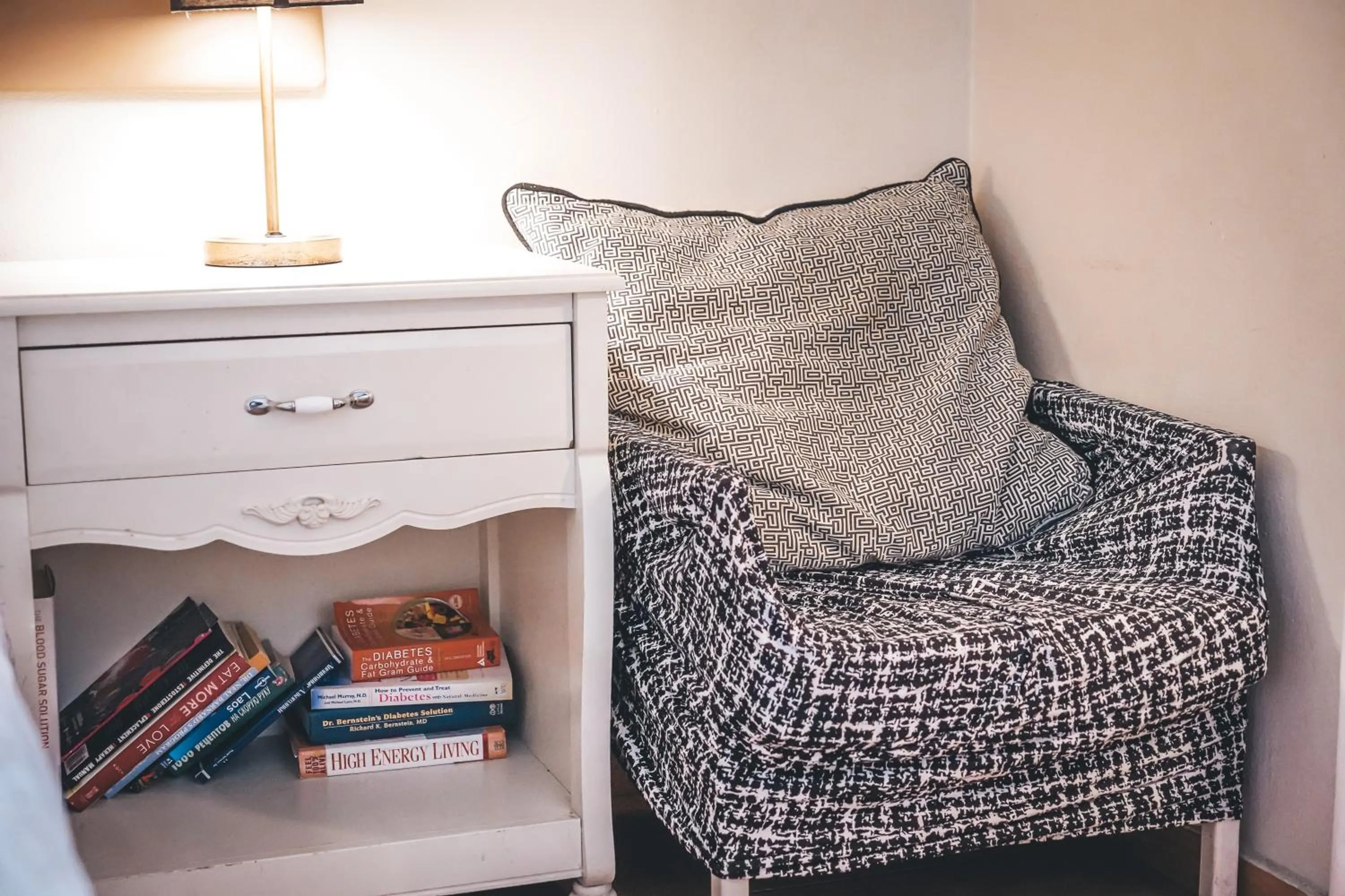 Living room in Hollywood Light Haven Lodge