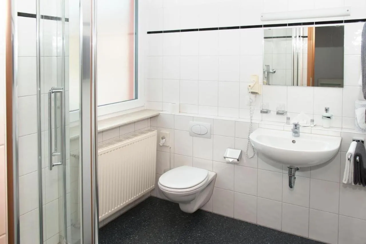 Bathroom in Hotel Villa Martino - zum Hirsch