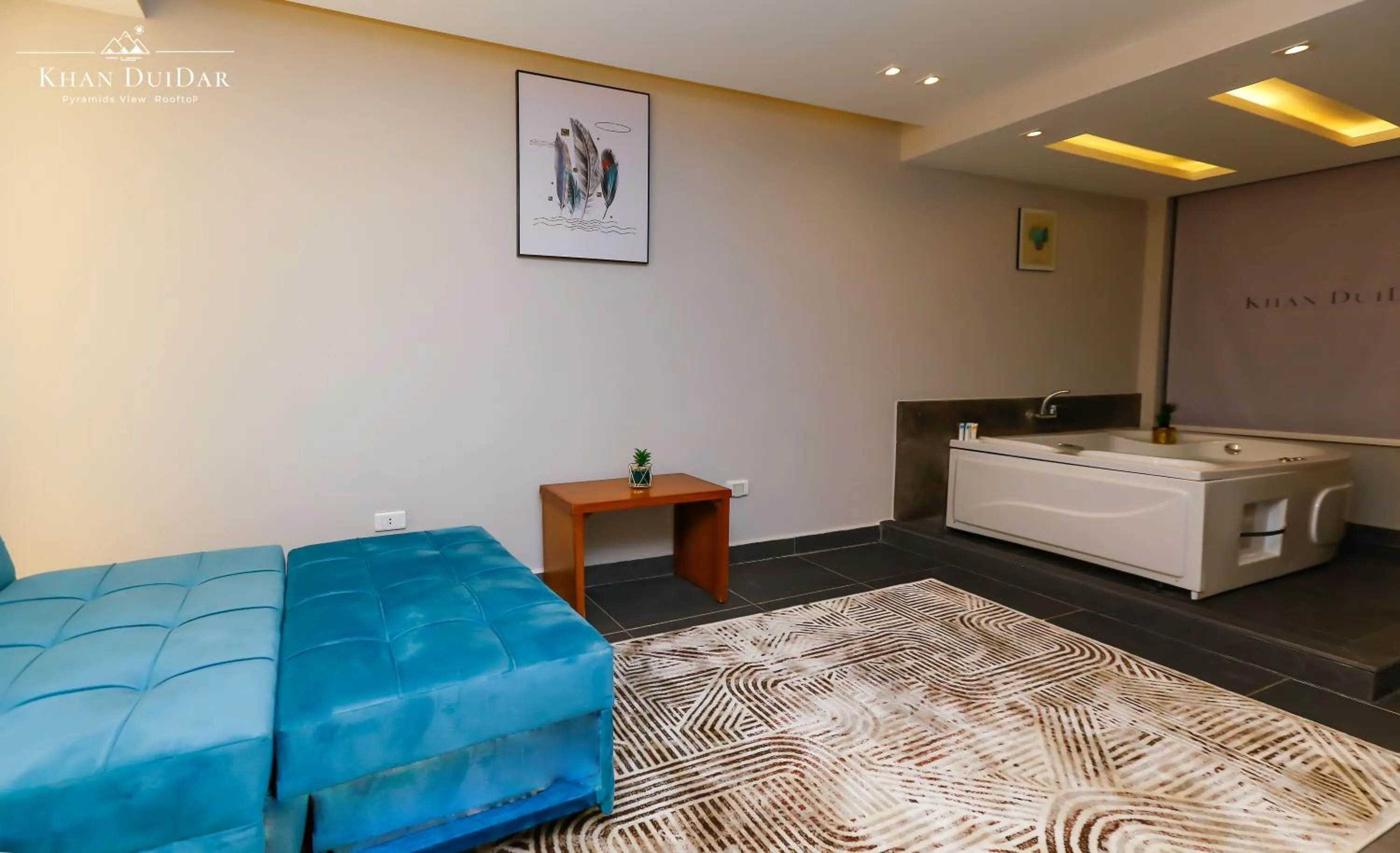 Hot Tub in Khan Duidar Inn - Pyramids View Rooftop