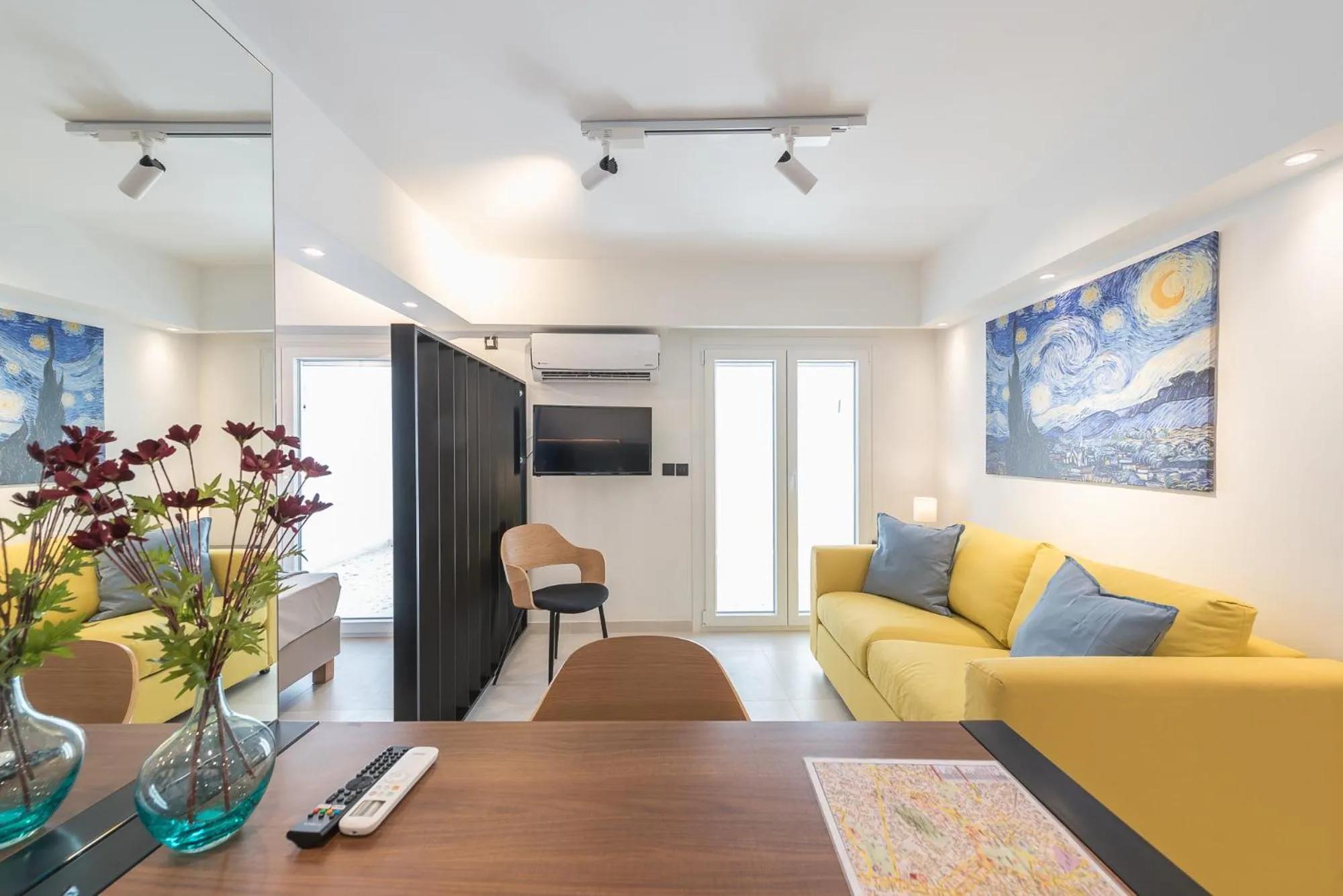 Two-Bedroom Apartment in Phaedon, the Terrace Suite Near Acropolis By CloudKeys