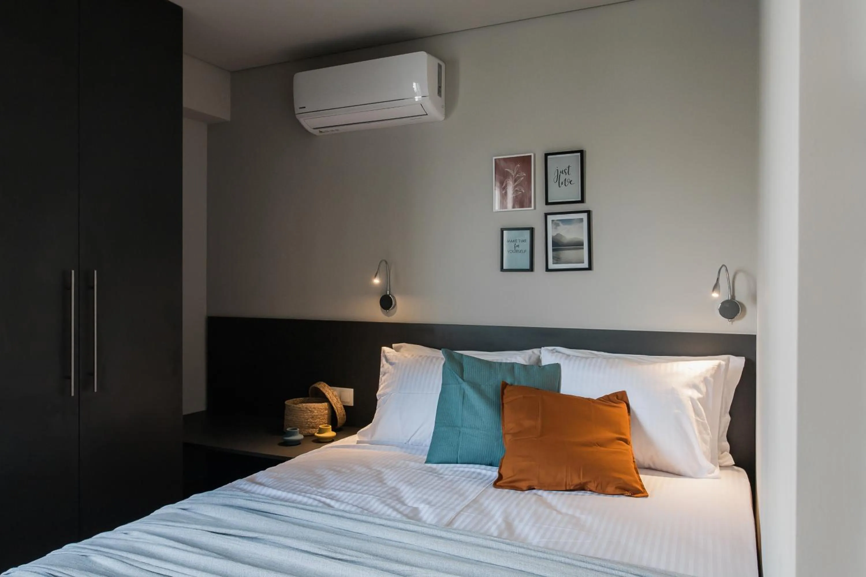 Bedroom, Bed in WYZ Athens Apartments by UPSTREET