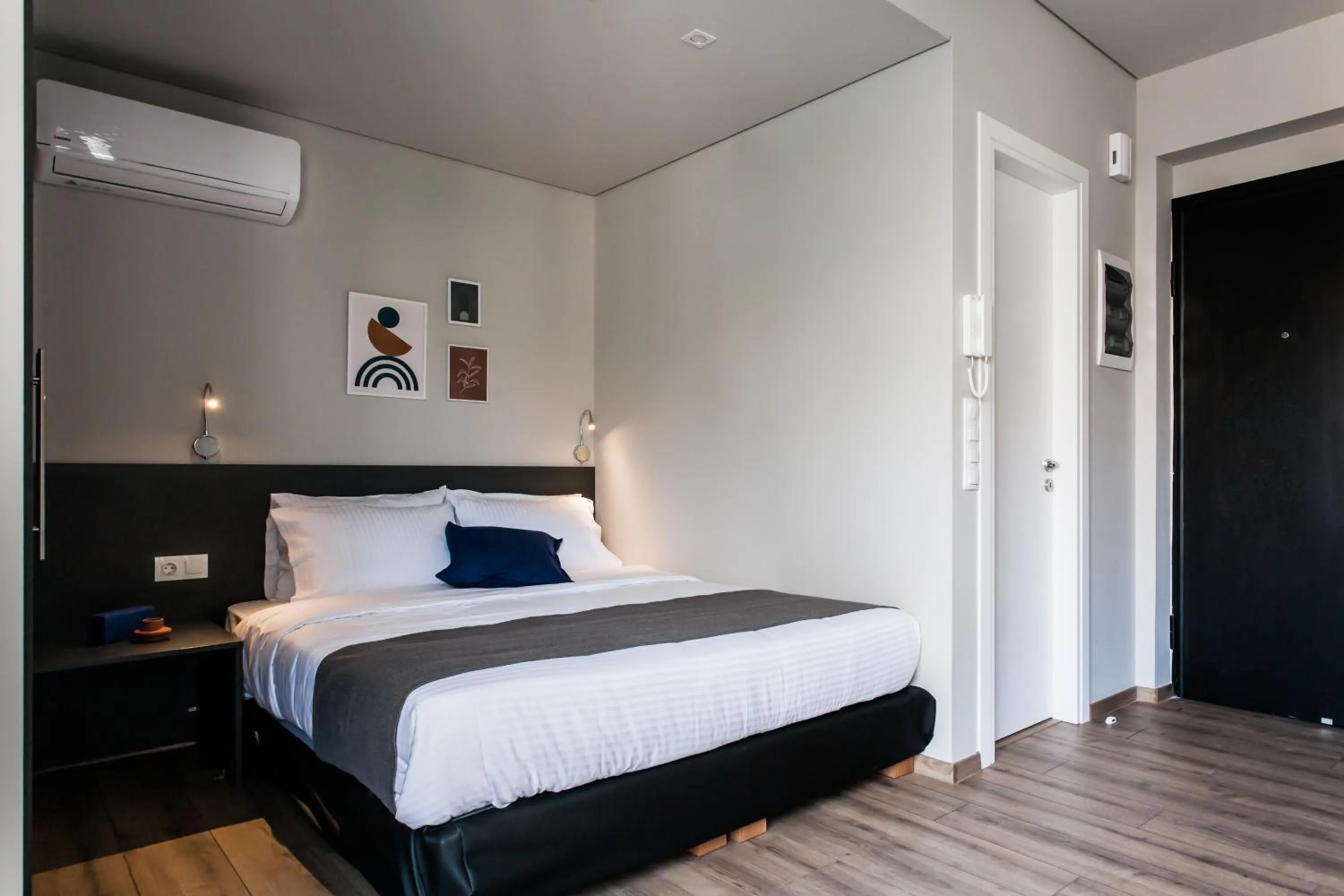 Bedroom, Bed in WYZ Athens Apartments by UPSTREET