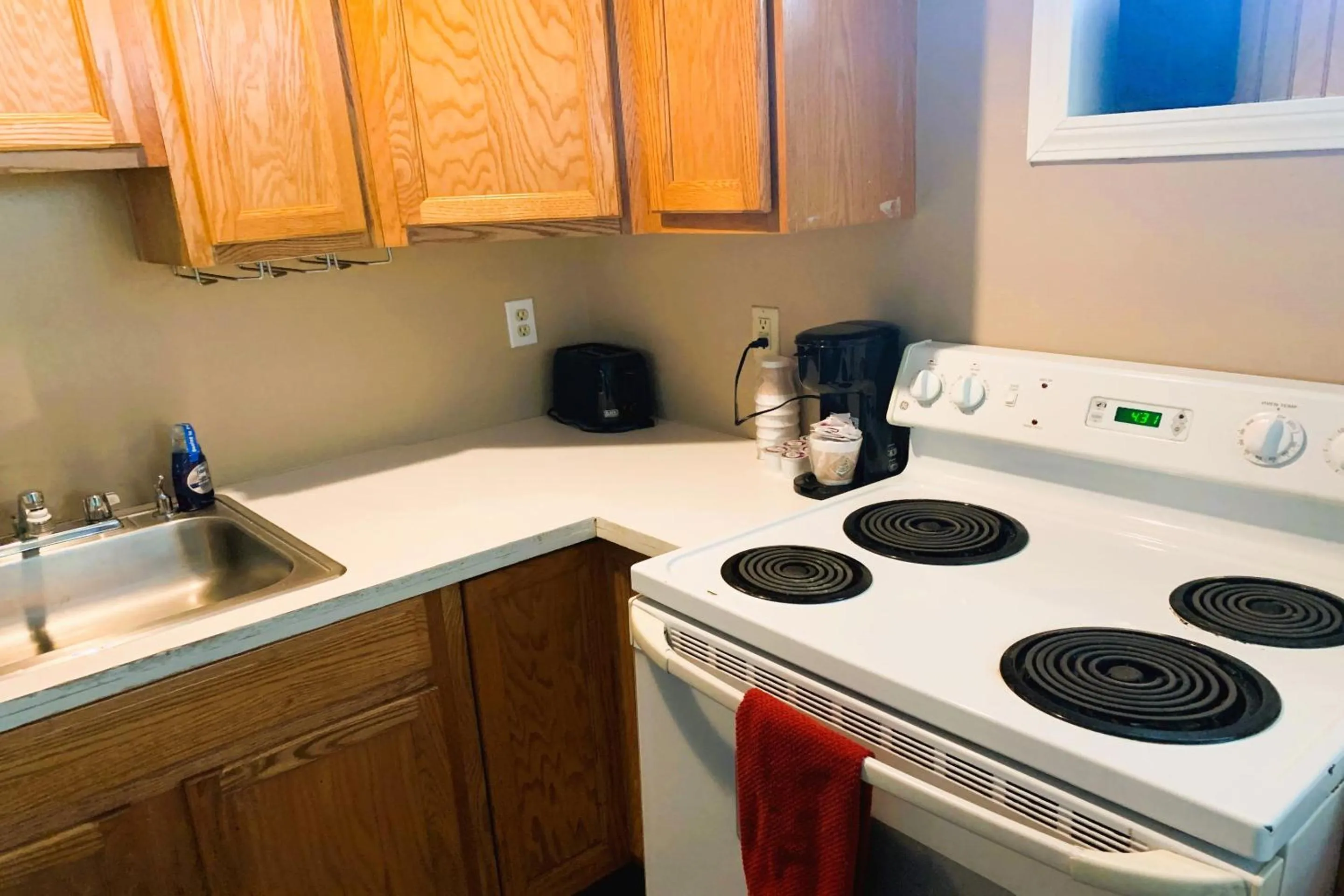 Bedroom in Love Hotels St John River by OYO at Fort Kent ME