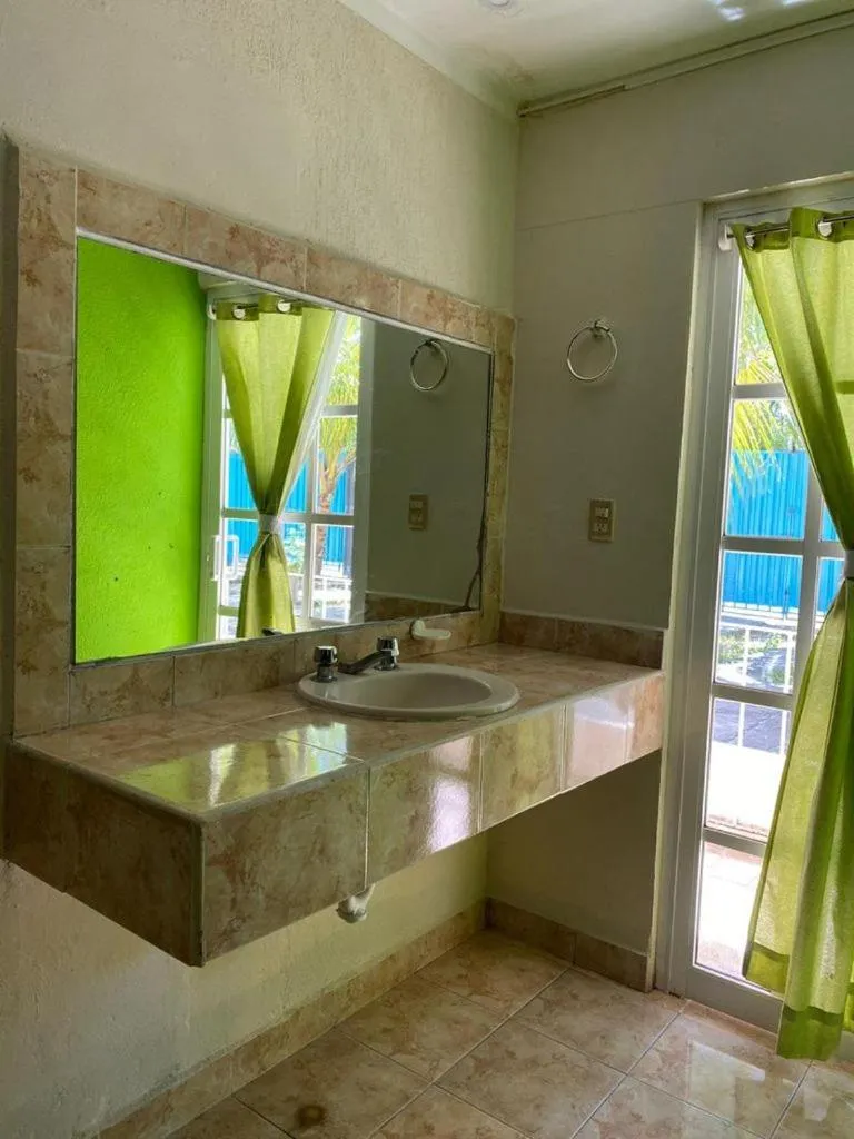 Bathroom in HC International by R&T