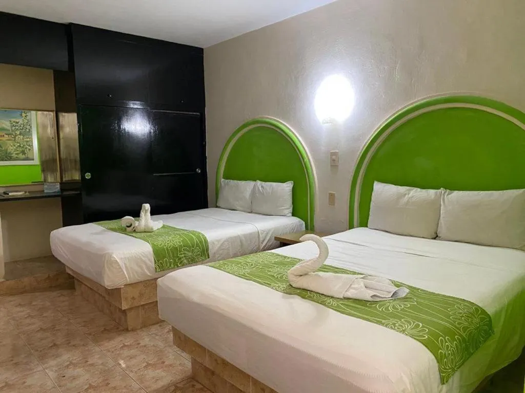 Photo of the whole room, Bed in HC International by R&T