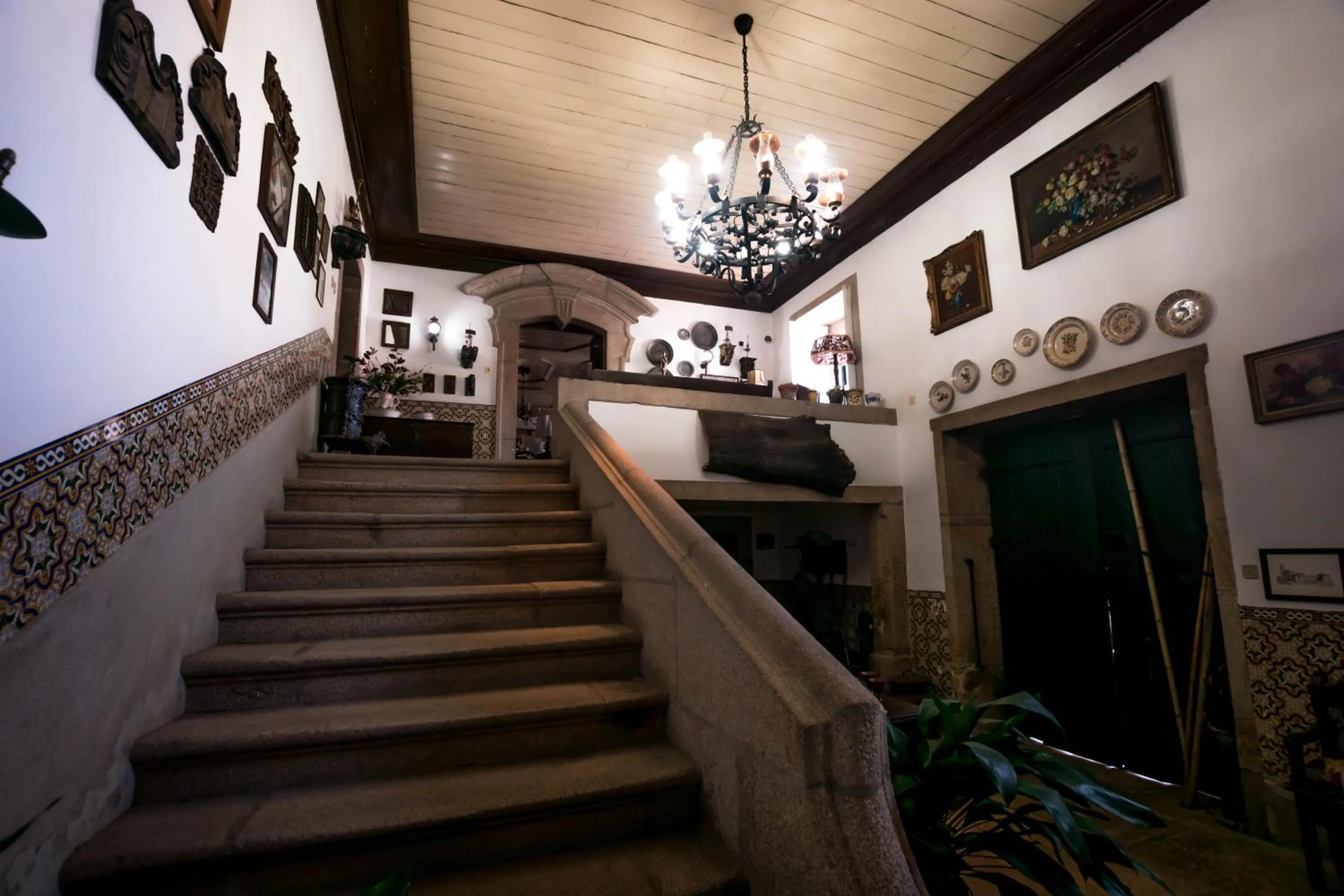 Facade/entrance in Solar dos Carvalhos