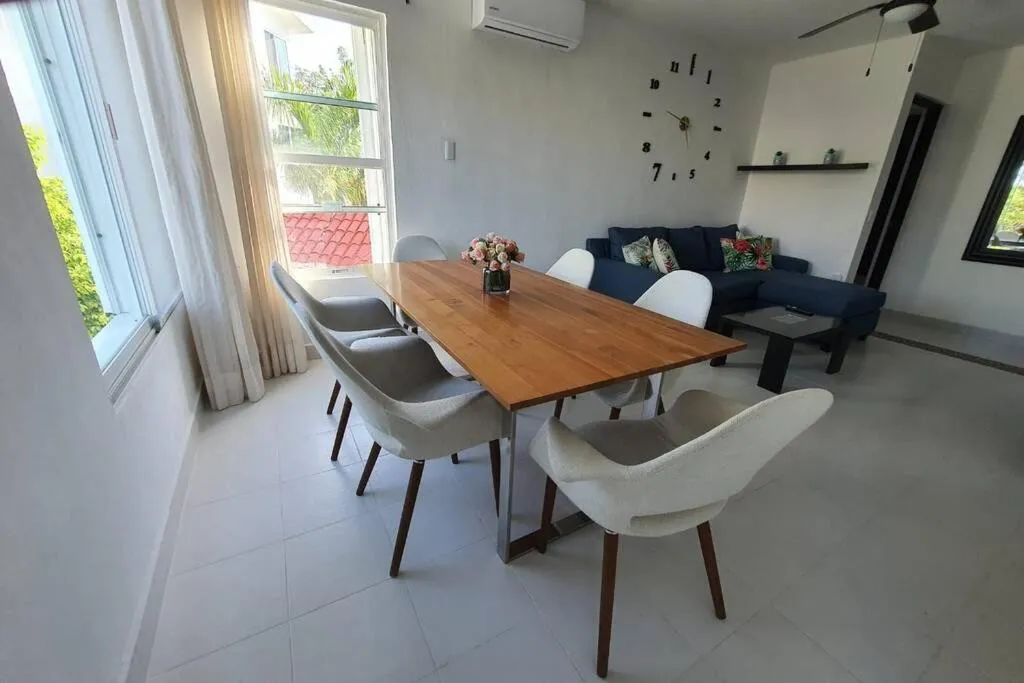 Depa de 3 habs, 3 baños y piscina (Zona Hotelera)