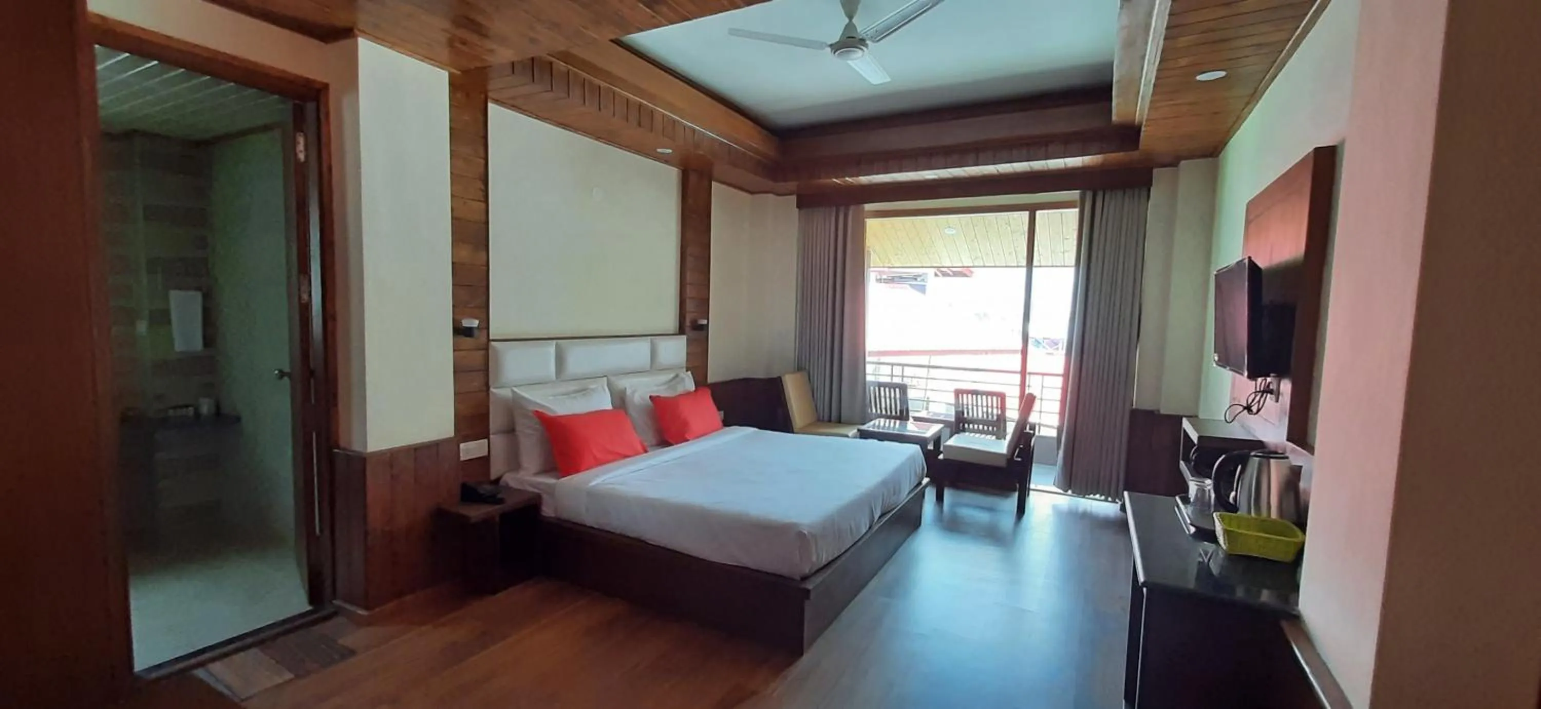 Bed in Mastiff Xanadu