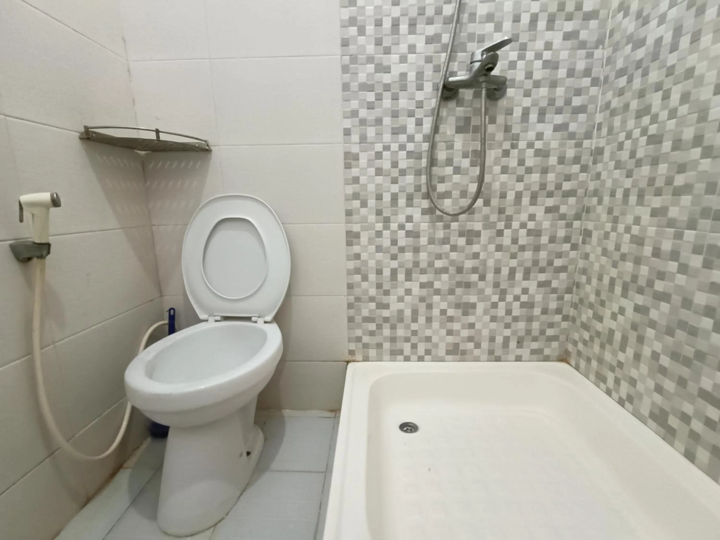 Balqies Homestay Syariah Makassar Mitra RedDoorz